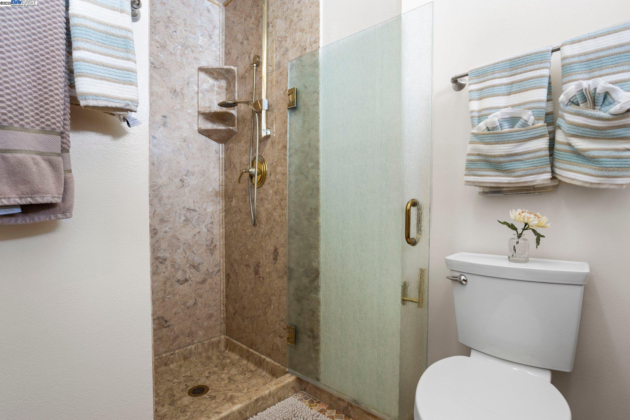 Detail Gallery Image 24 of 44 For 3158 Warwick Rd, Fremont,  CA 94555 - 4 Beds | 2 Baths