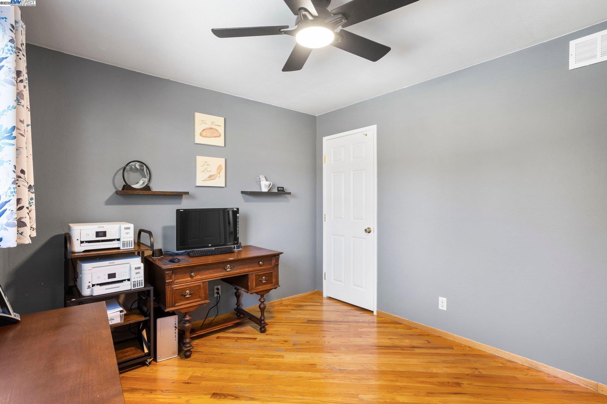 Detail Gallery Image 30 of 44 For 3158 Warwick Rd, Fremont,  CA 94555 - 4 Beds | 2 Baths