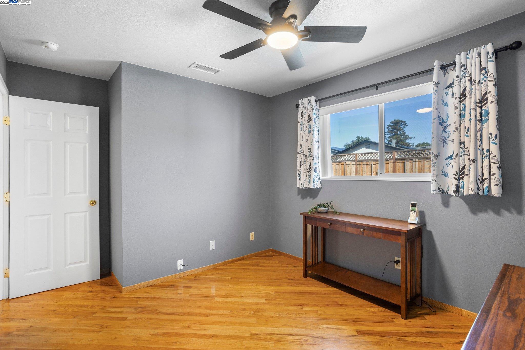 Detail Gallery Image 31 of 44 For 3158 Warwick Rd, Fremont,  CA 94555 - 4 Beds | 2 Baths