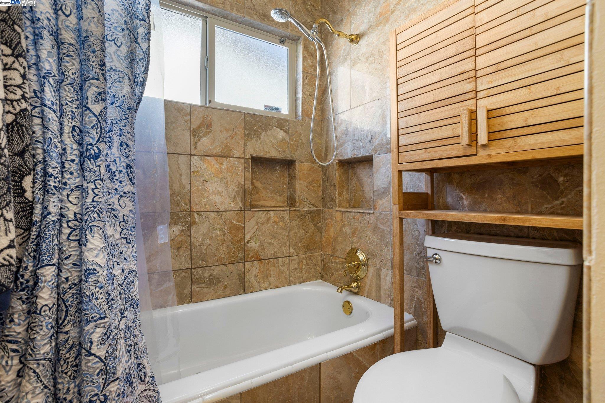 Detail Gallery Image 33 of 44 For 3158 Warwick Rd, Fremont,  CA 94555 - 4 Beds | 2 Baths
