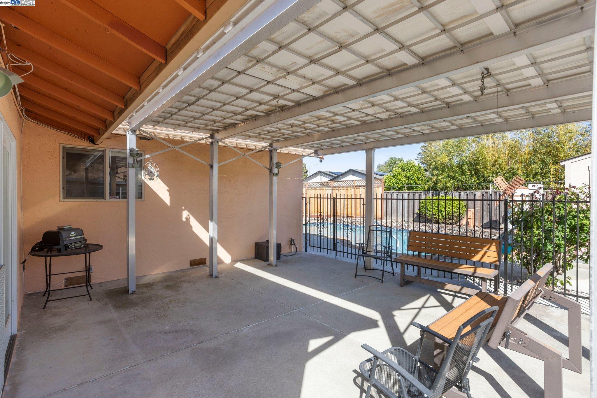 Detail Gallery Image 34 of 44 For 3158 Warwick Rd, Fremont,  CA 94555 - 4 Beds | 2 Baths