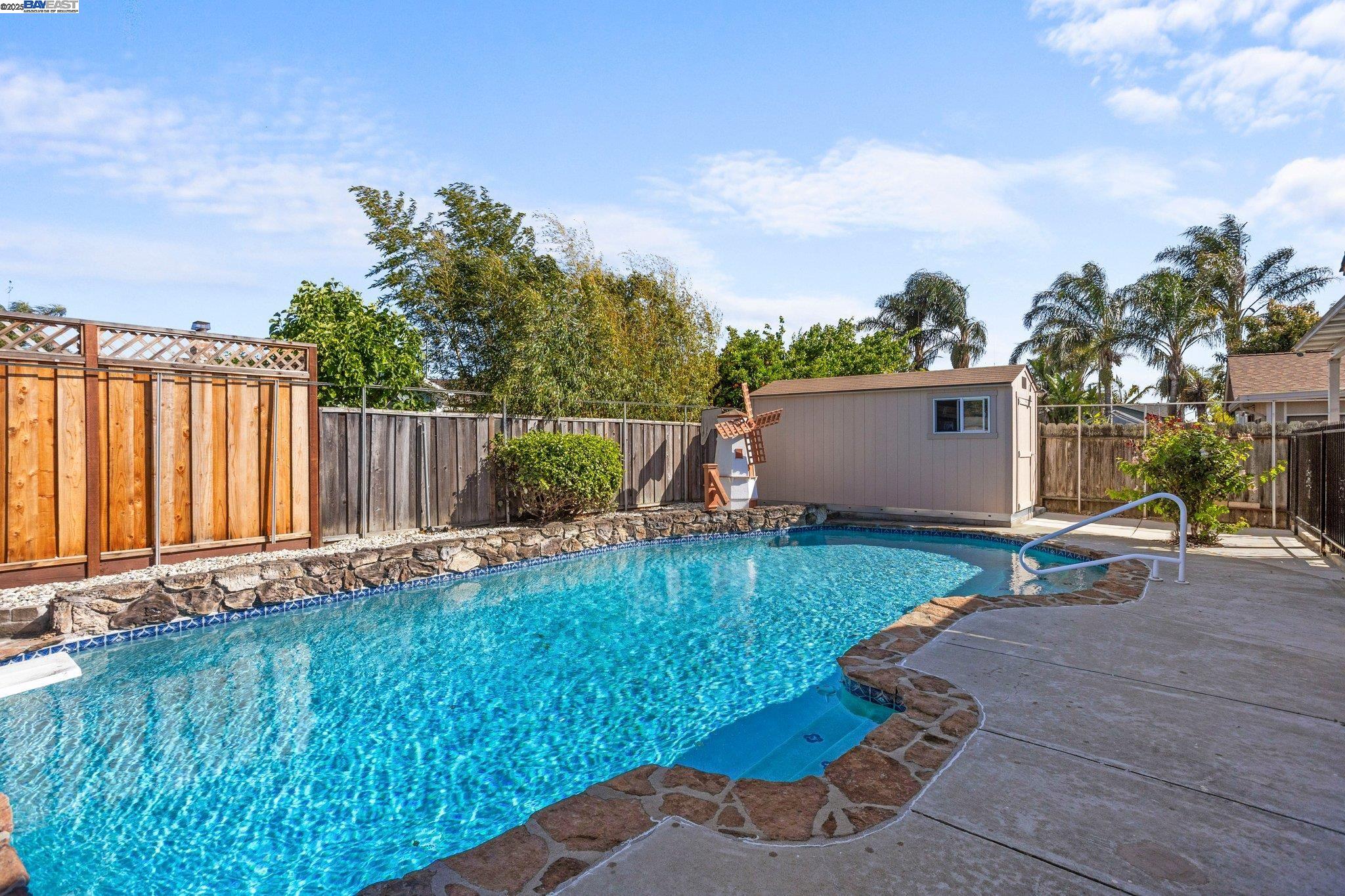 Detail Gallery Image 37 of 44 For 3158 Warwick Rd, Fremont,  CA 94555 - 4 Beds | 2 Baths