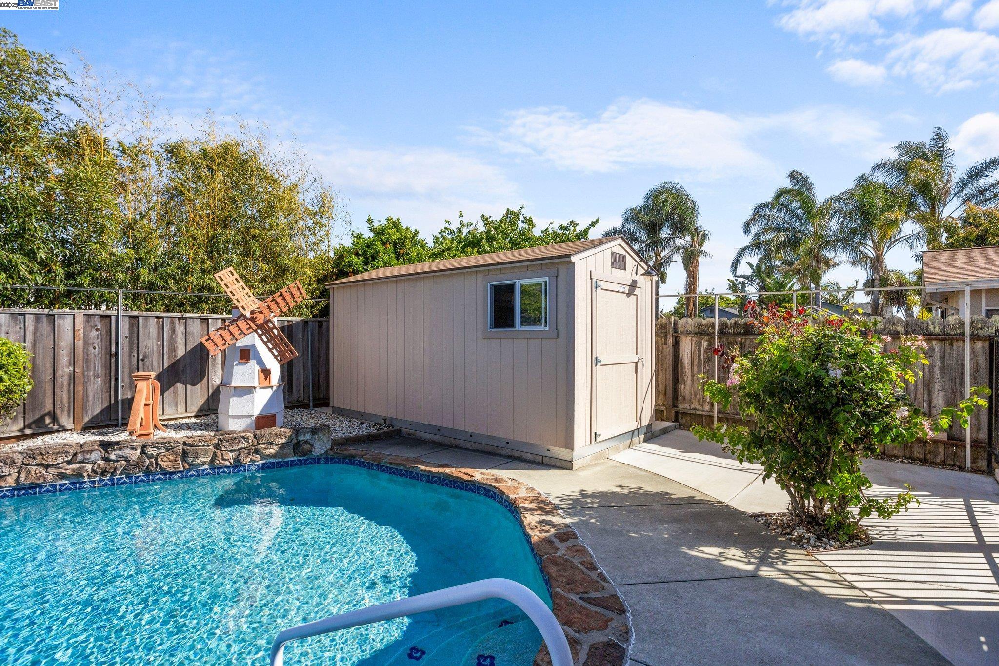 Detail Gallery Image 39 of 44 For 3158 Warwick Rd, Fremont,  CA 94555 - 4 Beds | 2 Baths