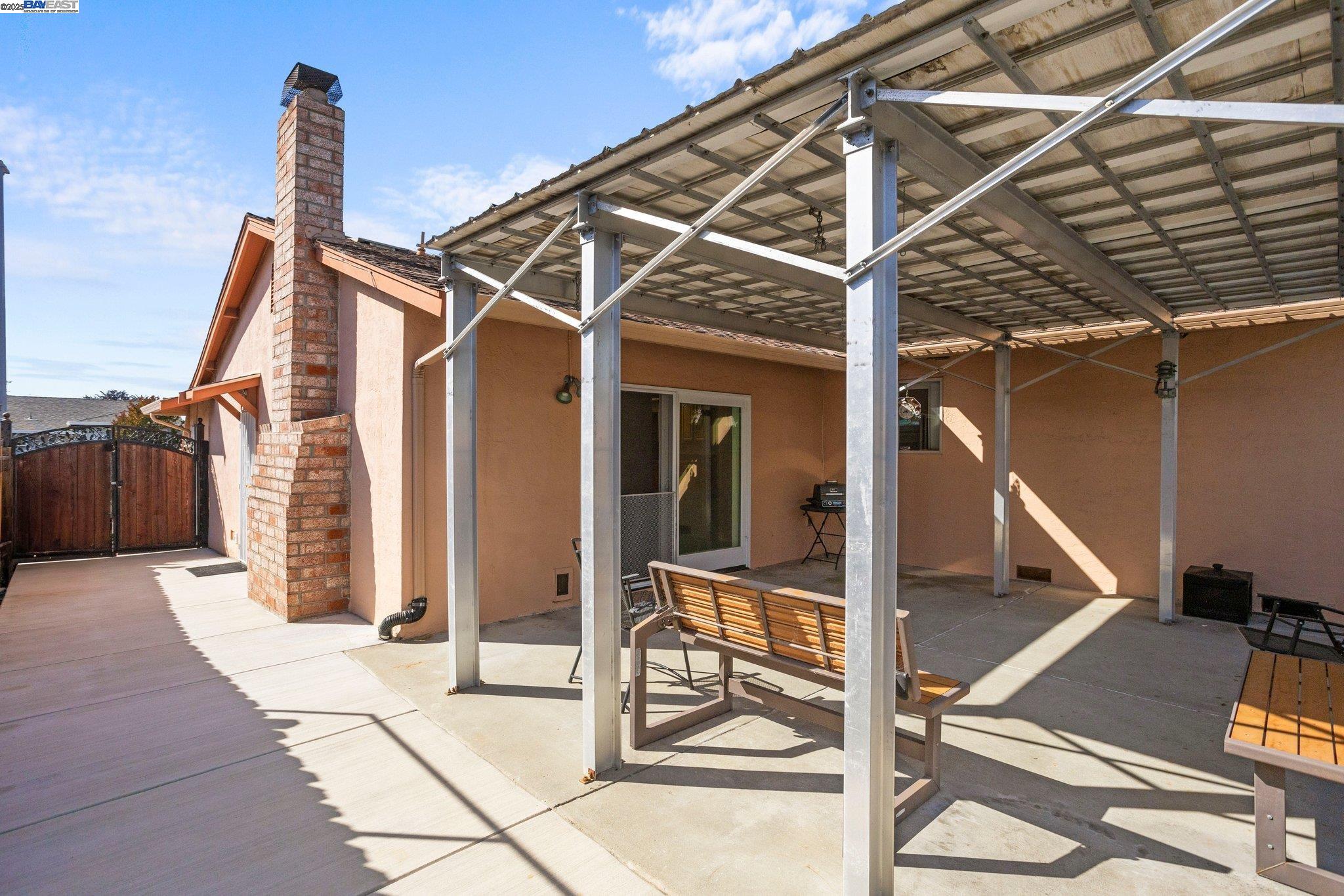 Detail Gallery Image 40 of 44 For 3158 Warwick Rd, Fremont,  CA 94555 - 4 Beds | 2 Baths