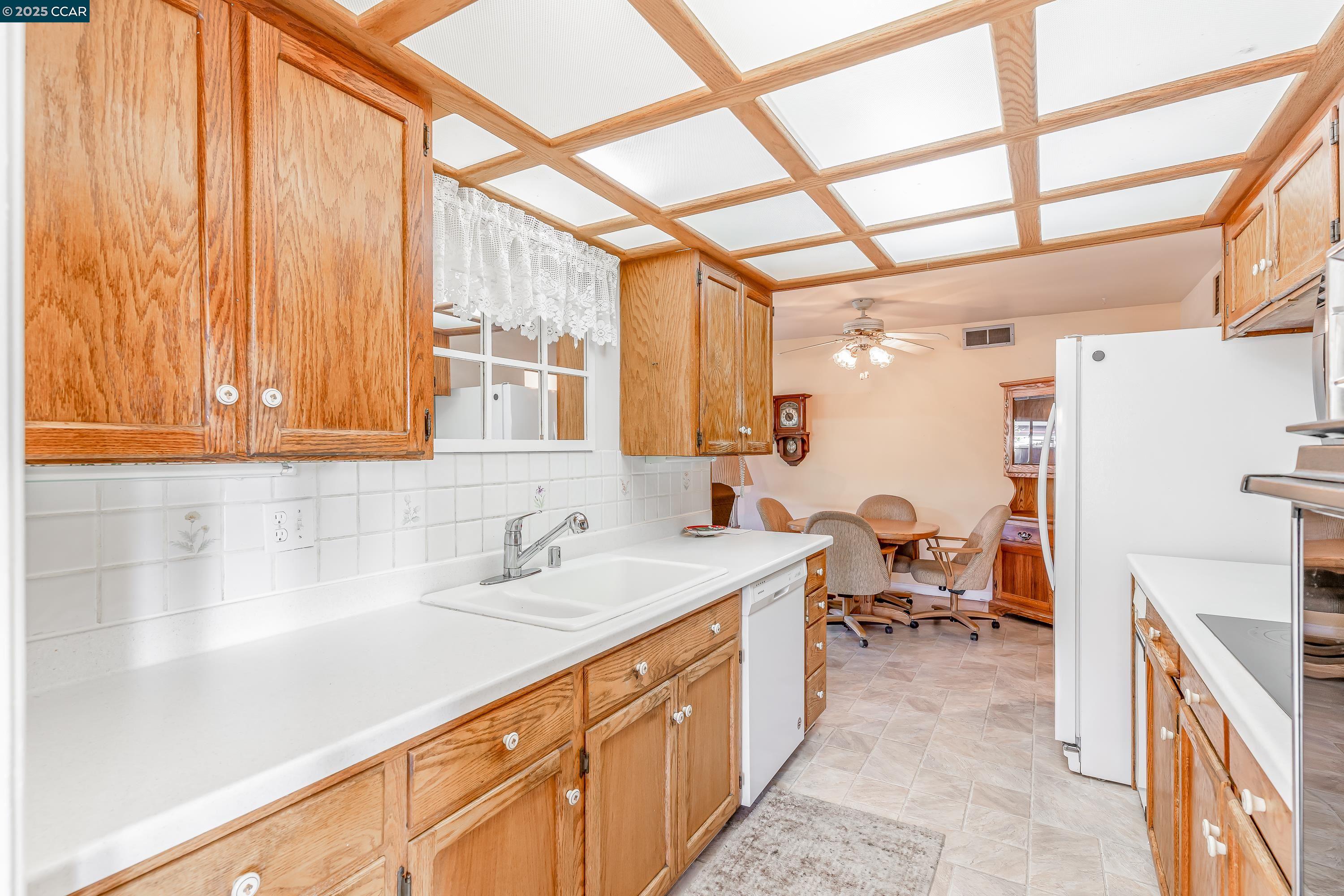 Detail Gallery Image 19 of 60 For 2952 May Rd, Richmond,  CA 94803 - 3 Beds | 1 Baths