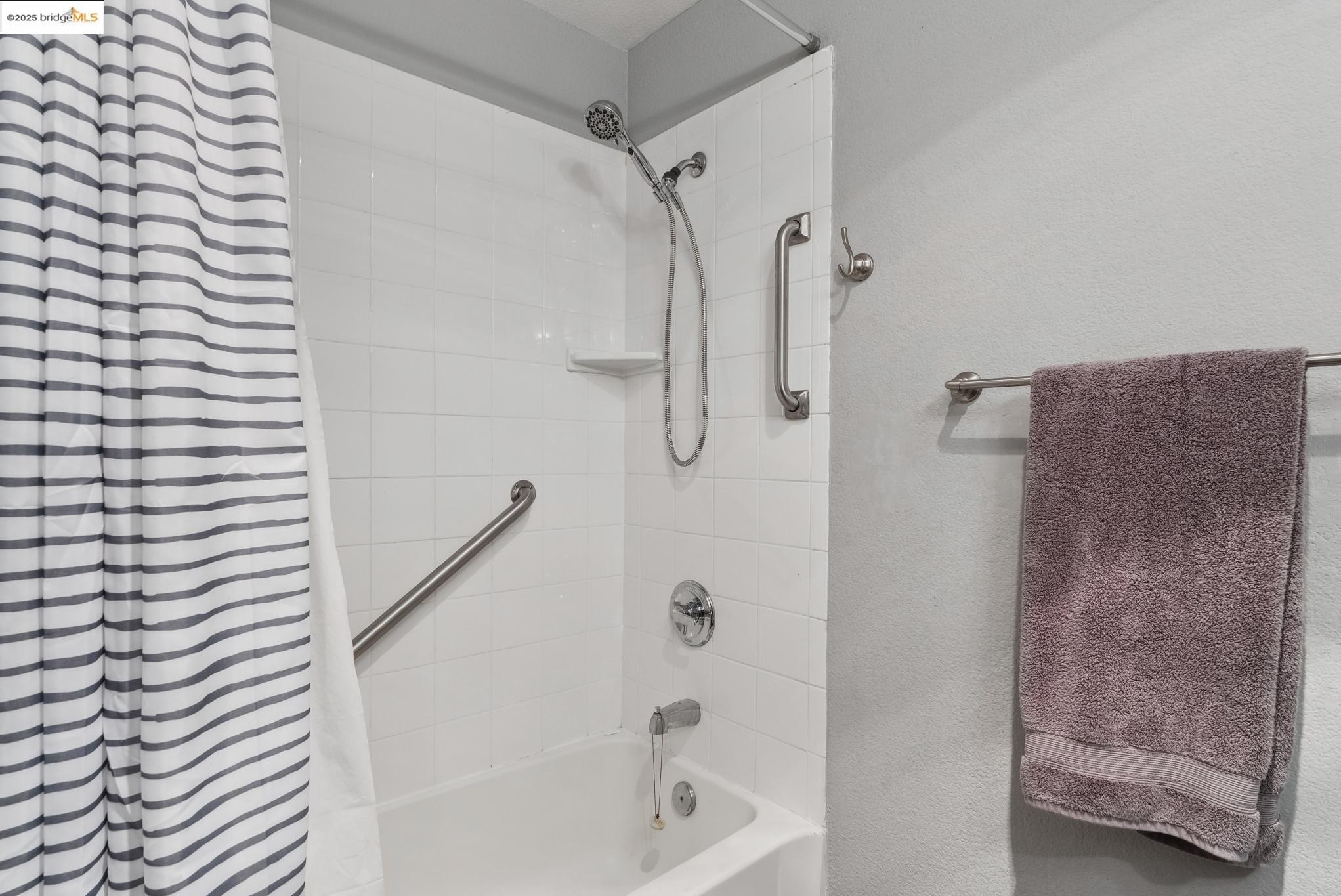 Photo #21: 41098271 Listing: Photo #21
