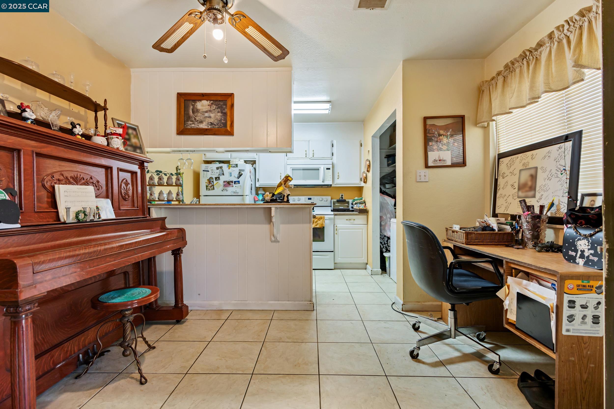 Photo #10: 41098272 Listing: Photo #10