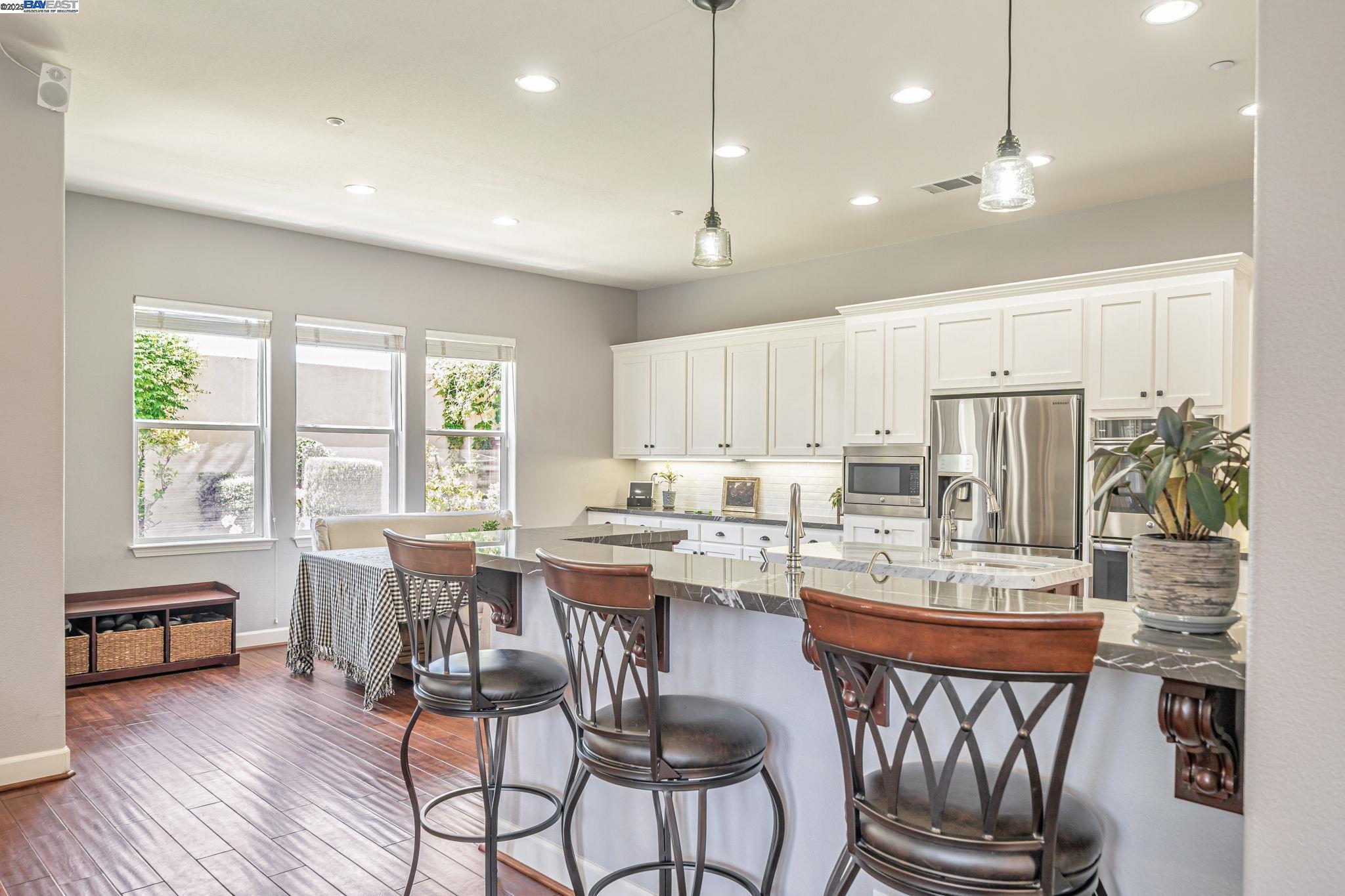 Detail Gallery Image 23 of 54 For 1591 Aria Ct, Livermore,  CA 94550 - 4 Beds | 2/1 Baths