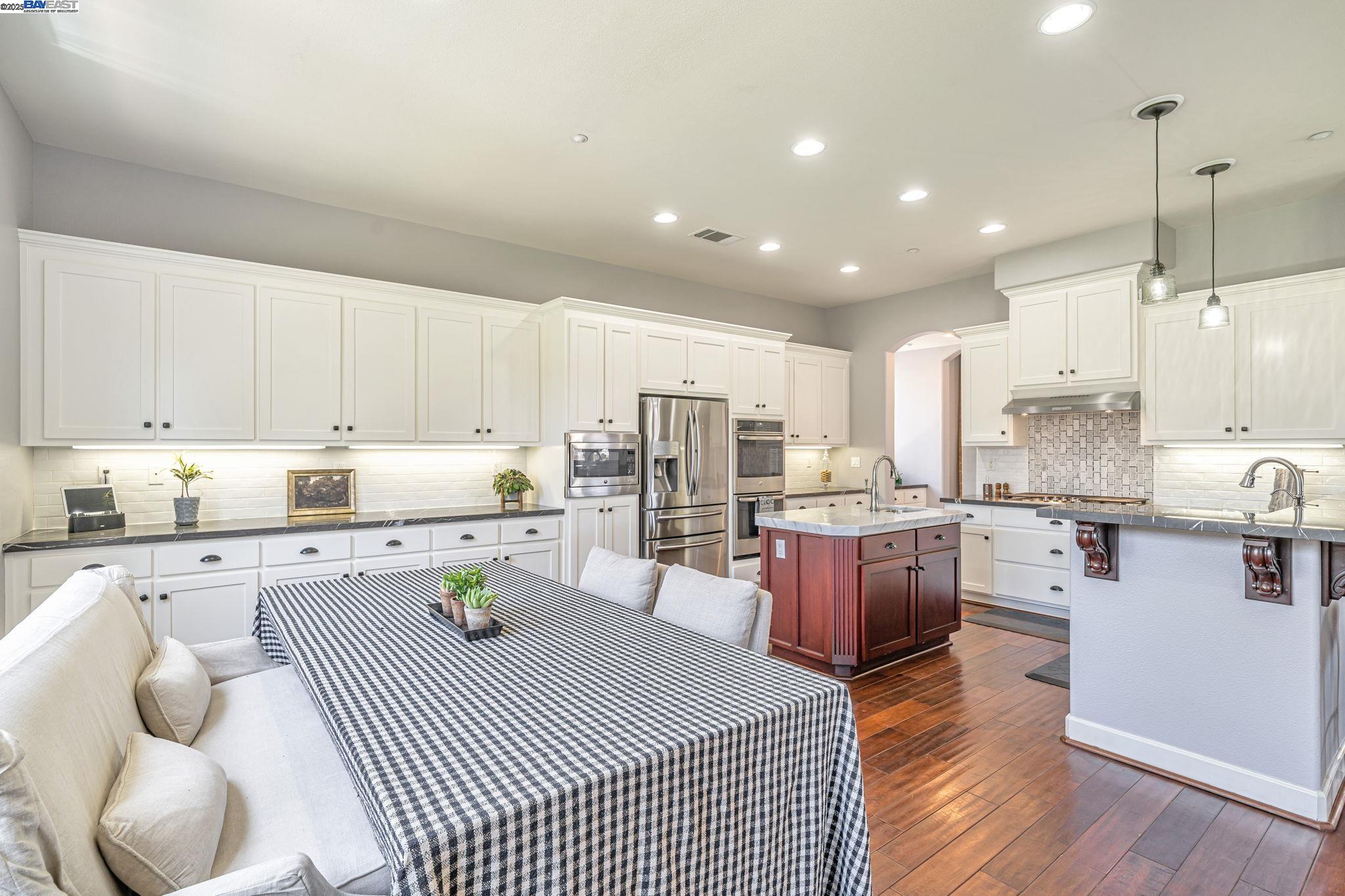 Detail Gallery Image 26 of 54 For 1591 Aria Ct, Livermore,  CA 94550 - 4 Beds | 2/1 Baths