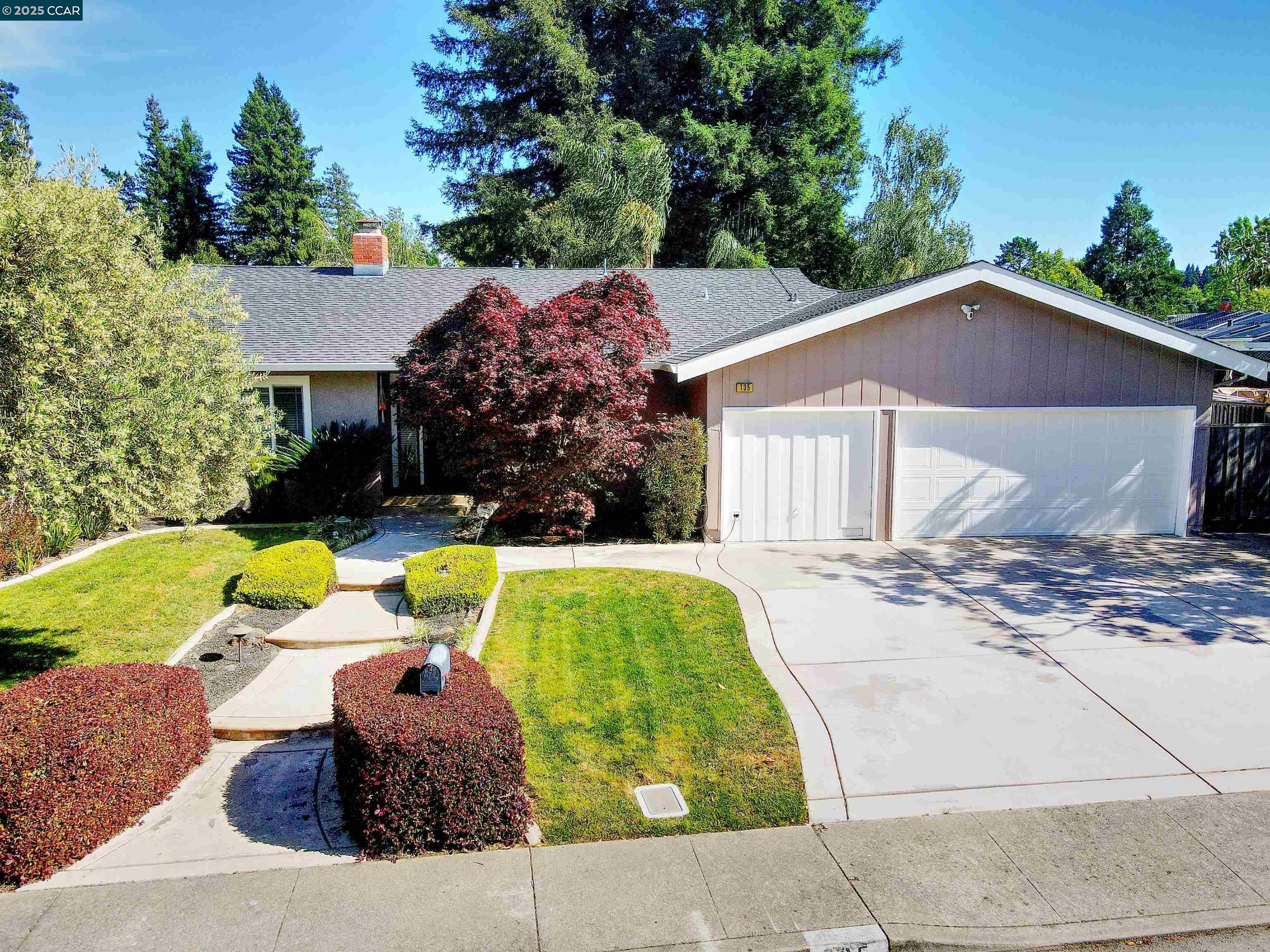 Detail Gallery Image 1 of 31 For 135 St. Patrick's Drive, Danville,  CA 94526 - 3 Beds | 2 Baths