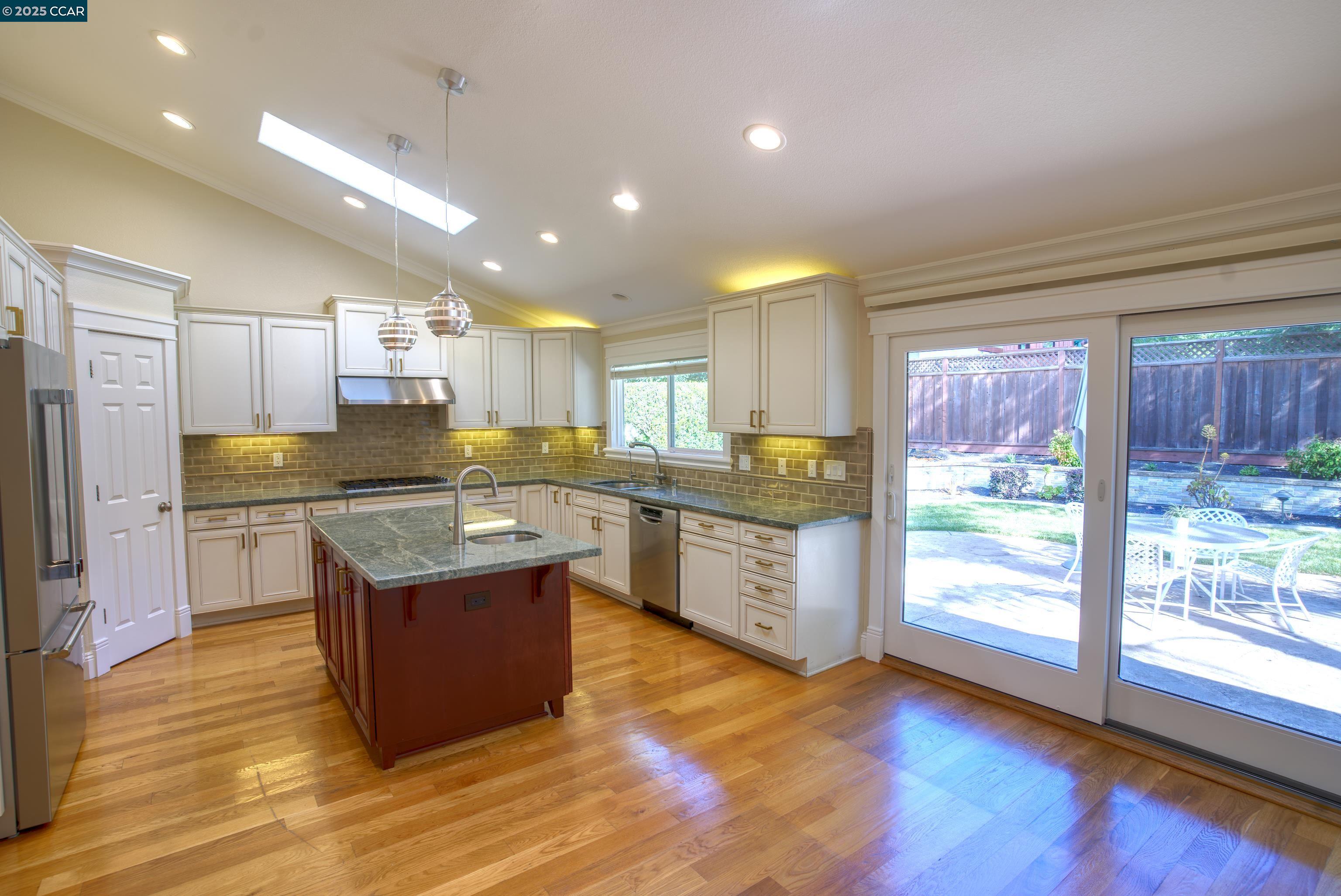 Detail Gallery Image 17 of 31 For 135 St. Patrick's Drive, Danville,  CA 94526 - 3 Beds | 2 Baths