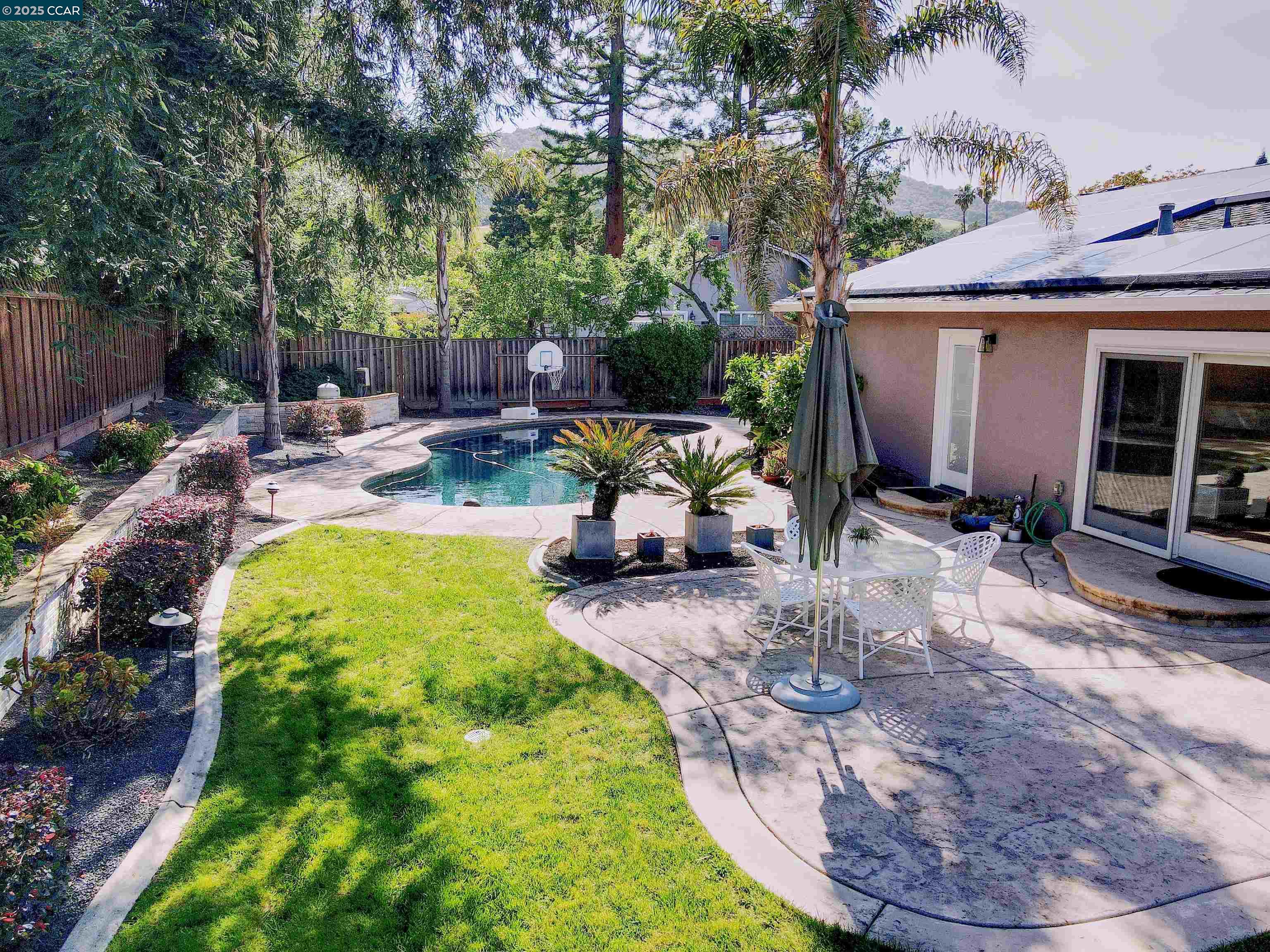 Detail Gallery Image 19 of 31 For 135 St. Patrick's Drive, Danville,  CA 94526 - 3 Beds | 2 Baths