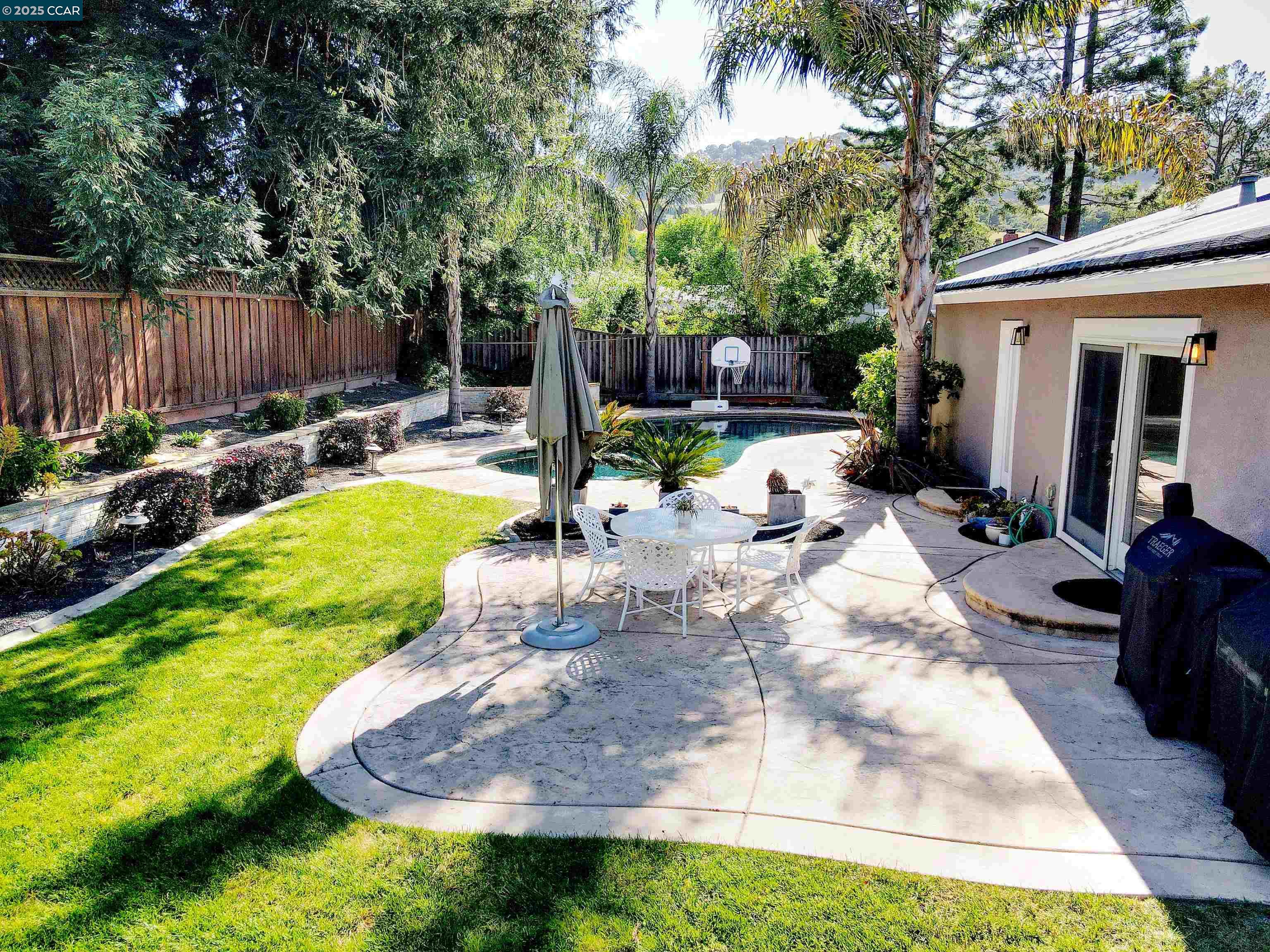 Detail Gallery Image 20 of 31 For 135 St. Patrick's Drive, Danville,  CA 94526 - 3 Beds | 2 Baths