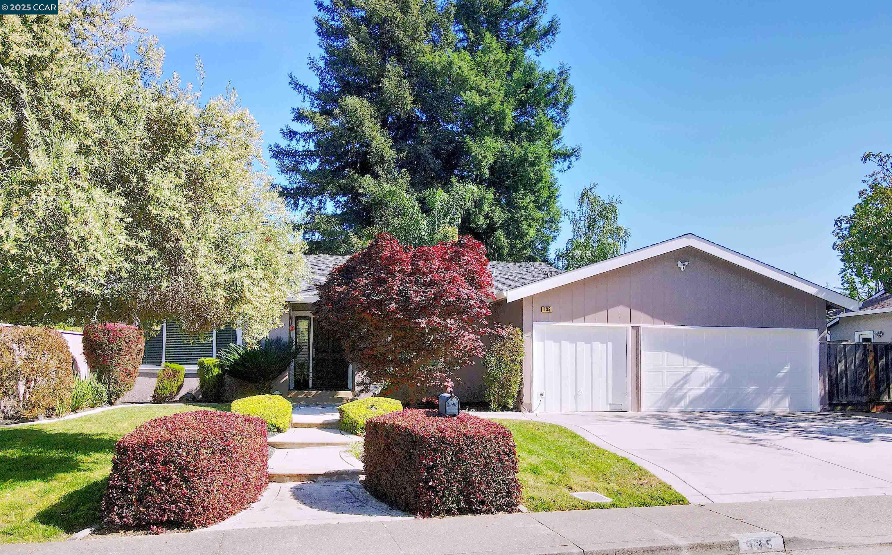 Detail Gallery Image 7 of 31 For 135 St. Patrick's Drive, Danville,  CA 94526 - 3 Beds | 2 Baths