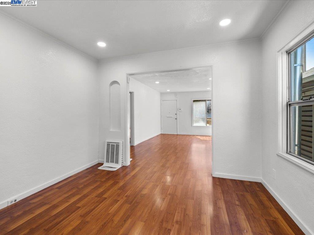 Detail Gallery Image 14 of 41 For 2637 Inyo Ave, Oakland,  CA 94601 - 3 Beds | 2 Baths