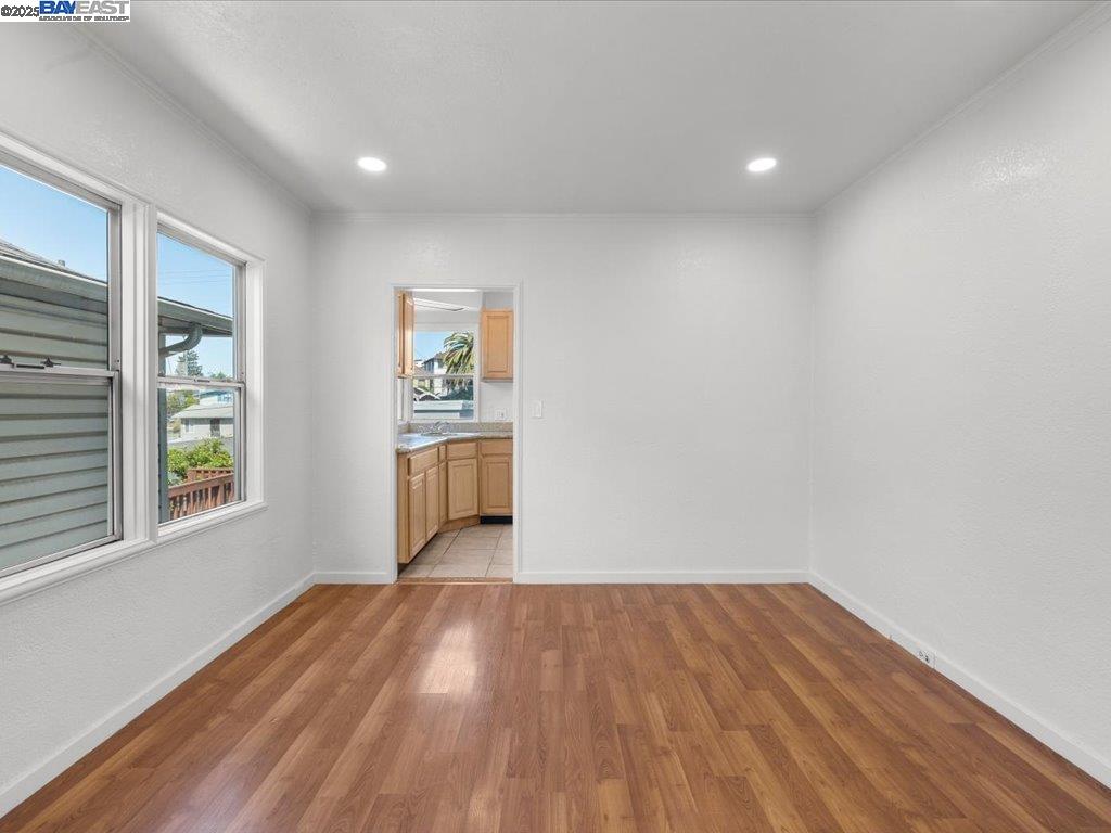 Detail Gallery Image 16 of 41 For 2637 Inyo Ave, Oakland,  CA 94601 - 3 Beds | 2 Baths