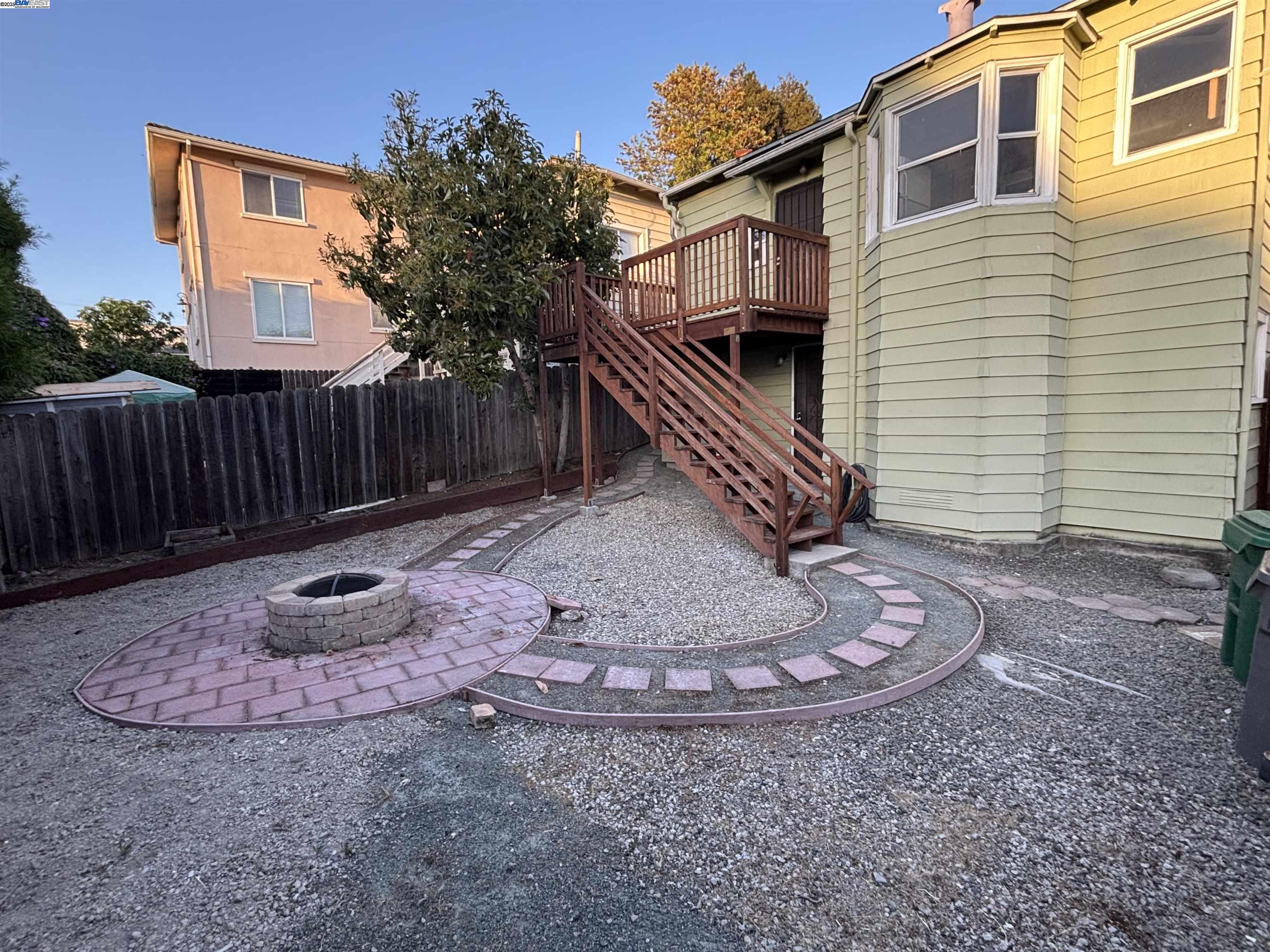 Detail Gallery Image 27 of 41 For 2637 Inyo Ave, Oakland,  CA 94601 - 3 Beds | 2 Baths