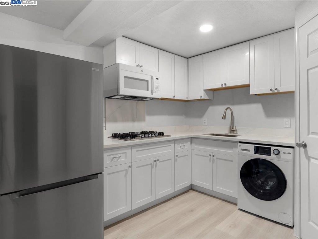 Detail Gallery Image 32 of 41 For 2637 Inyo Ave, Oakland,  CA 94601 - 3 Beds | 2 Baths
