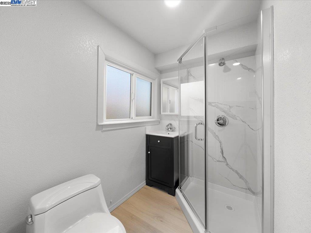 Detail Gallery Image 33 of 41 For 2637 Inyo Ave, Oakland,  CA 94601 - 3 Beds | 2 Baths