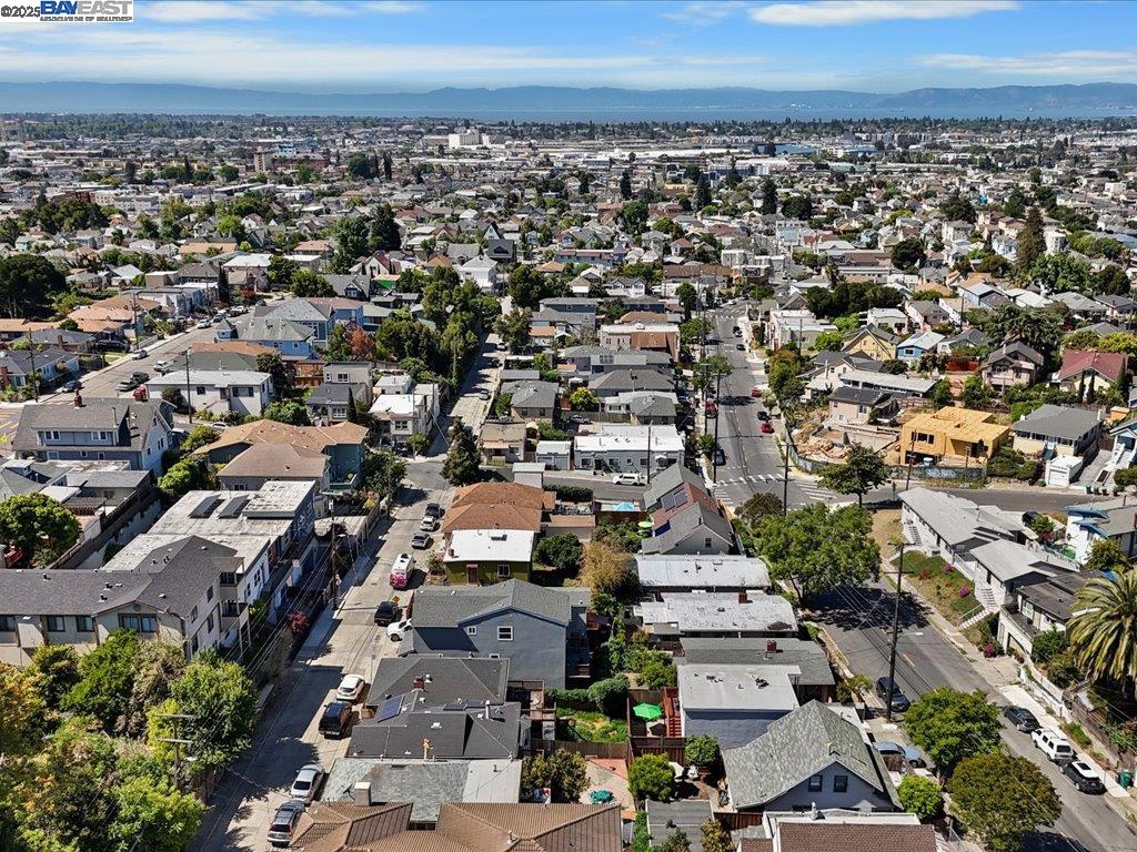 Detail Gallery Image 38 of 41 For 2637 Inyo Ave, Oakland,  CA 94601 - 3 Beds | 2 Baths