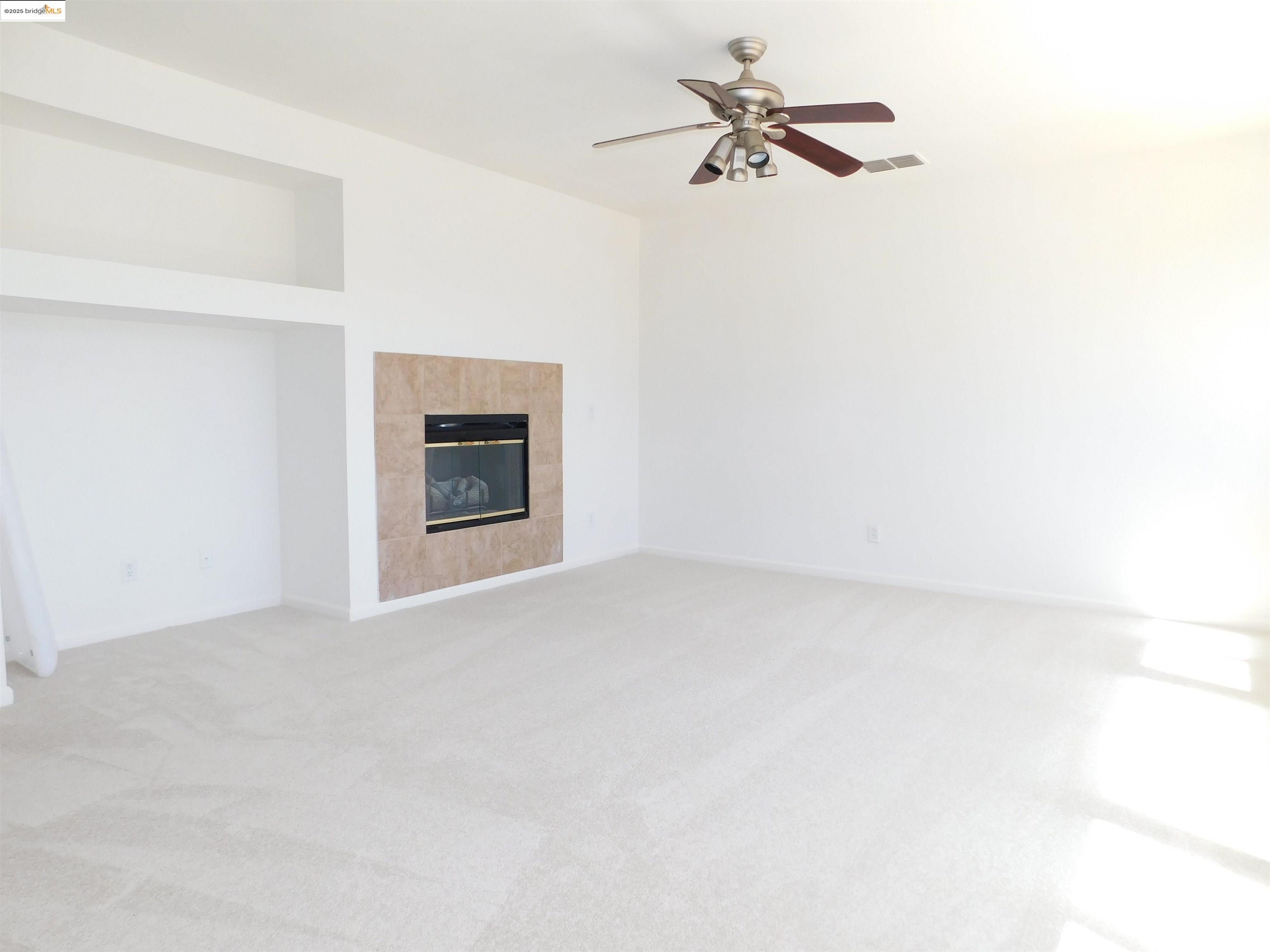 Detail Gallery Image 4 of 17 For 3915 Hummingbird Dr, Antioch,  CA 94509 - 5 Beds | 3 Baths