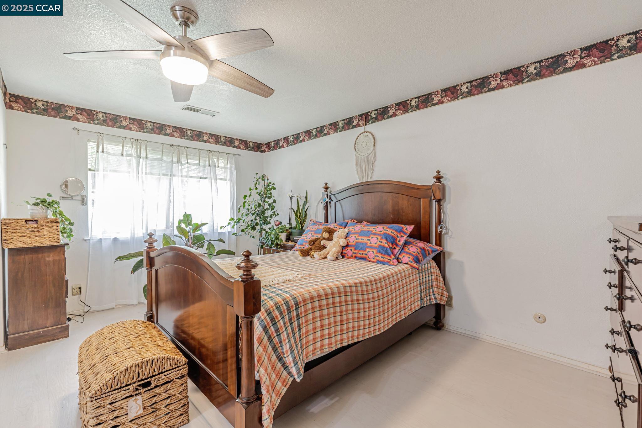 Detail Gallery Image 25 of 38 For 4564 Winding River Cir, Stockton,  CA 95219 - 3 Beds | 2 Baths