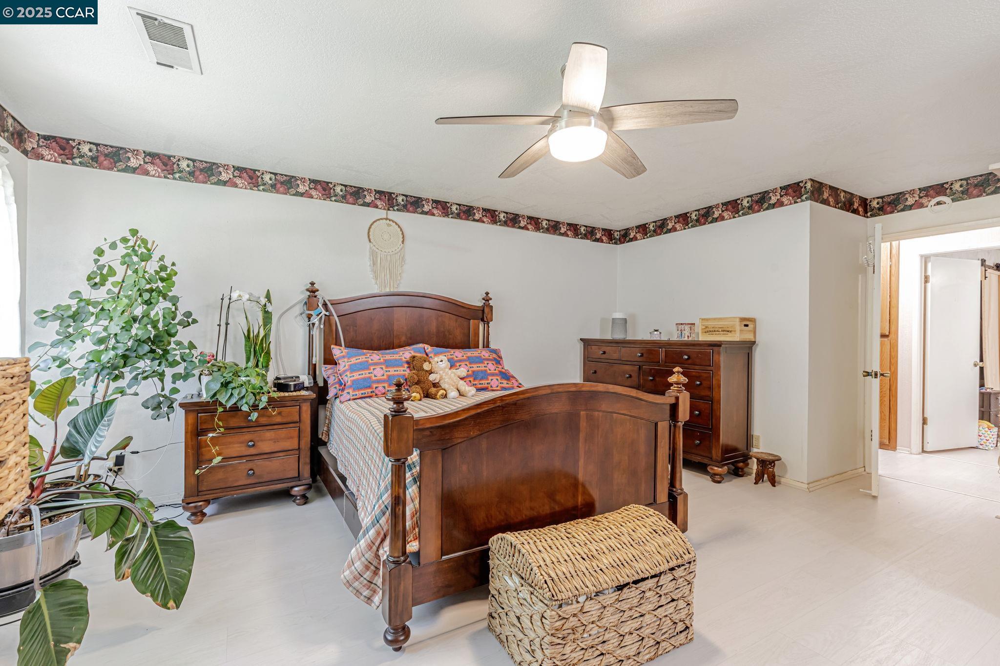 Detail Gallery Image 27 of 38 For 4564 Winding River Cir, Stockton,  CA 95219 - 3 Beds | 2 Baths