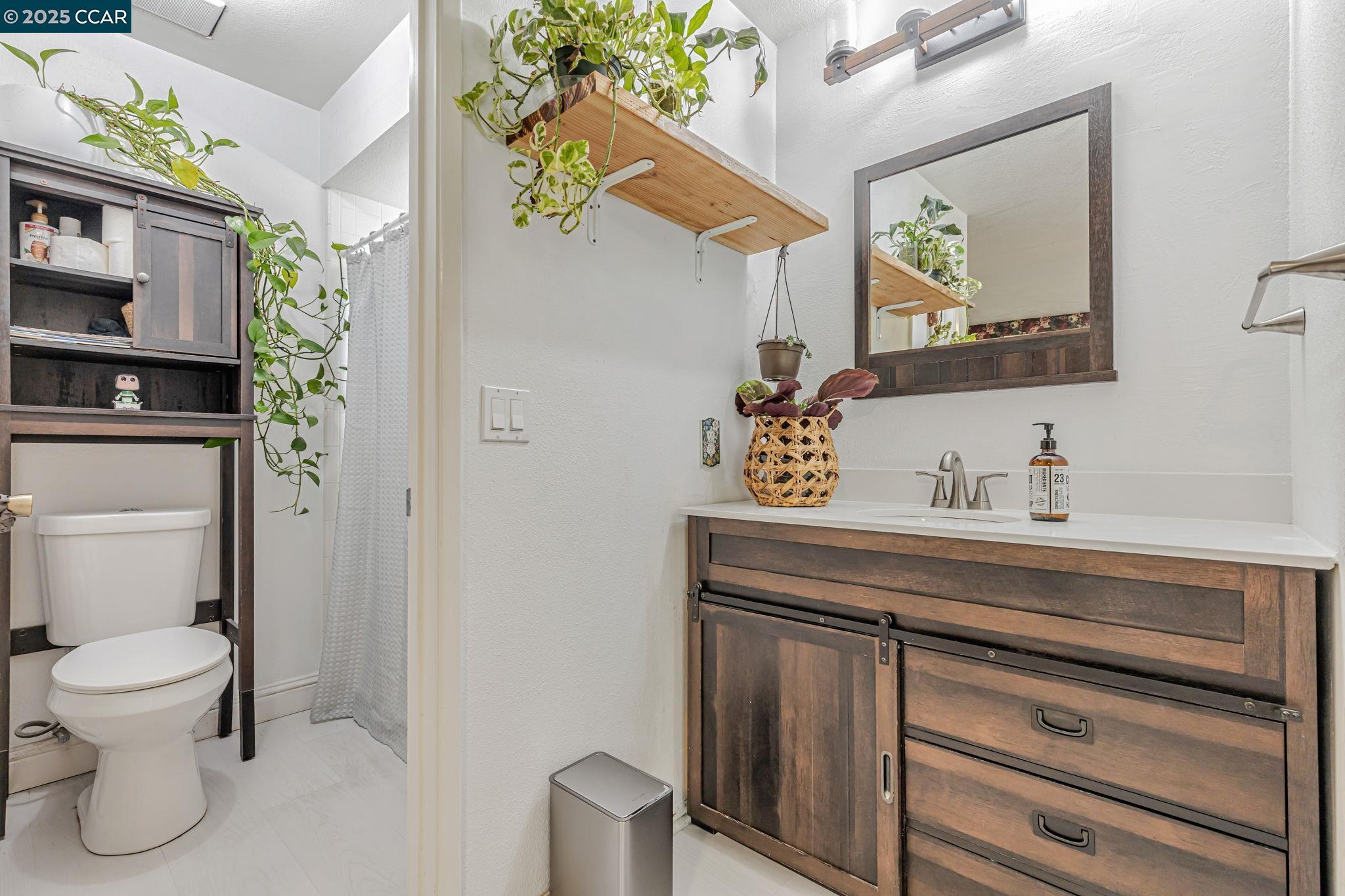 Detail Gallery Image 30 of 38 For 4564 Winding River Cir, Stockton,  CA 95219 - 3 Beds | 2 Baths