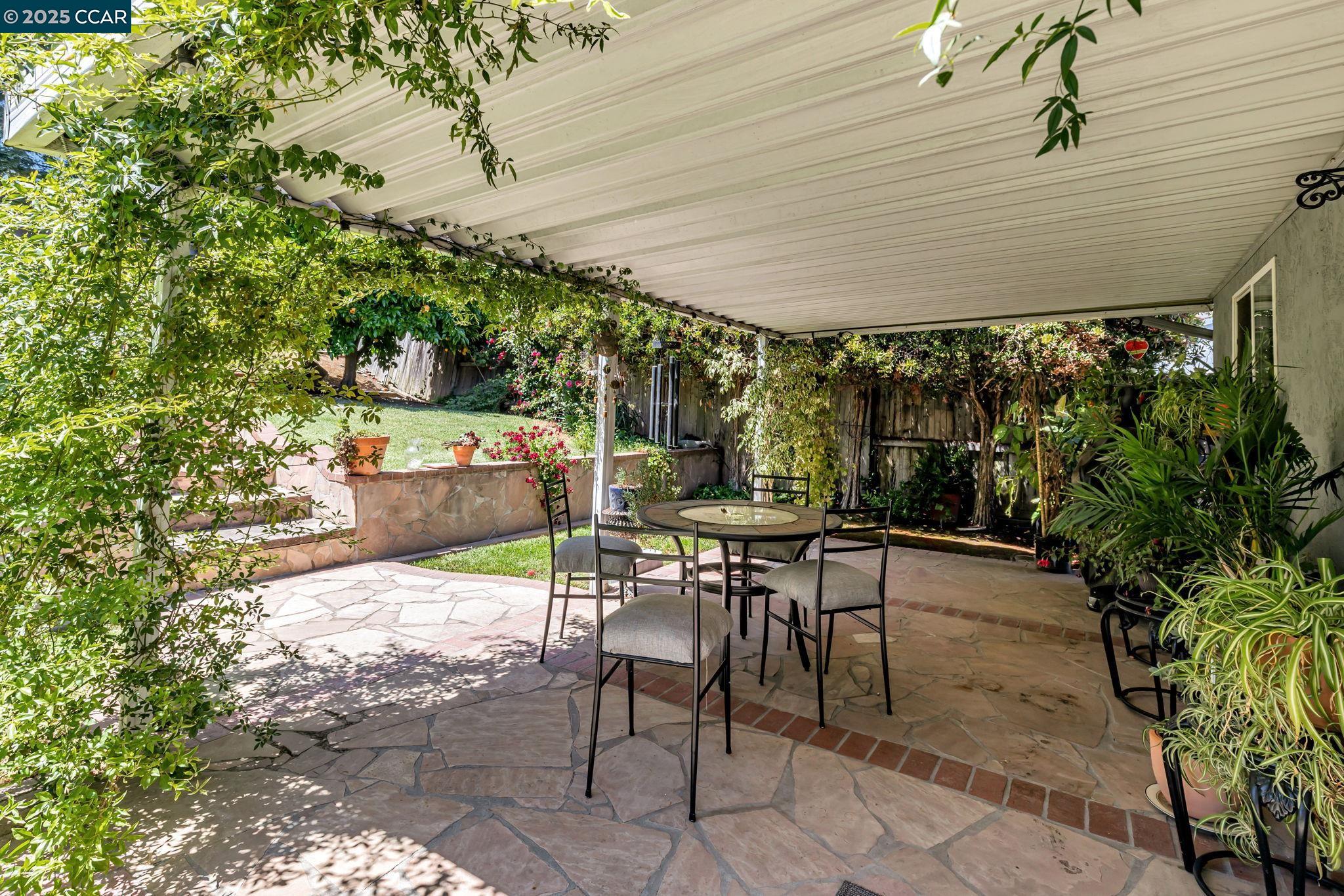 Detail Gallery Image 33 of 38 For 4564 Winding River Cir, Stockton,  CA 95219 - 3 Beds | 2 Baths