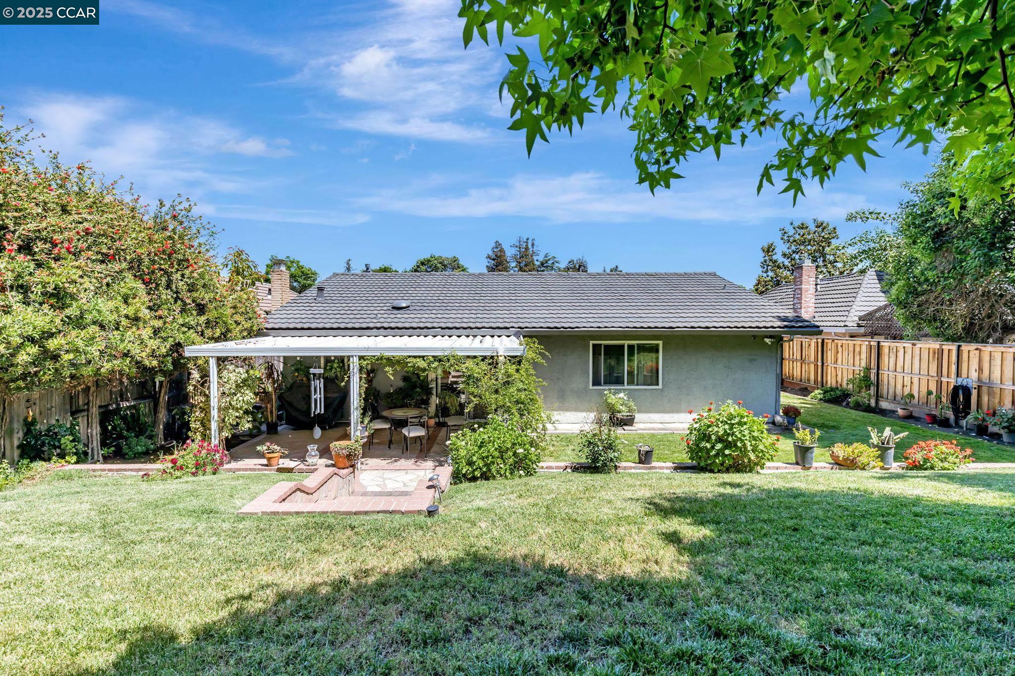 Detail Gallery Image 34 of 38 For 4564 Winding River Cir, Stockton,  CA 95219 - 3 Beds | 2 Baths