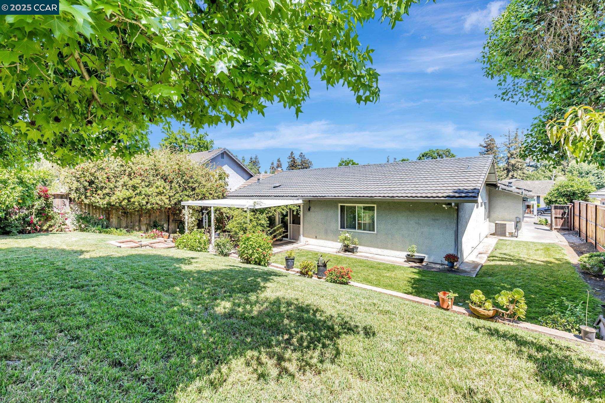 Detail Gallery Image 36 of 38 For 4564 Winding River Cir, Stockton,  CA 95219 - 3 Beds | 2 Baths