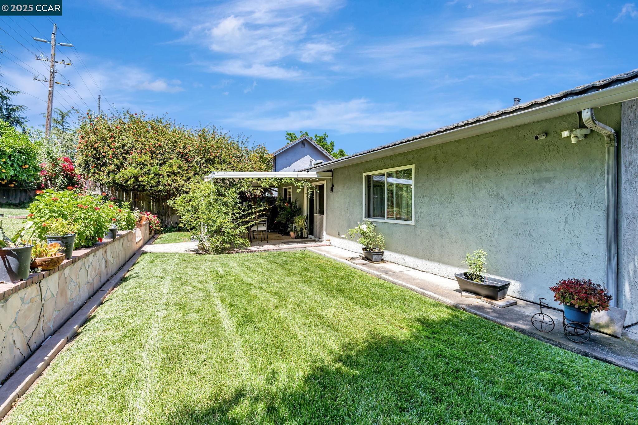 Detail Gallery Image 37 of 38 For 4564 Winding River Cir, Stockton,  CA 95219 - 3 Beds | 2 Baths