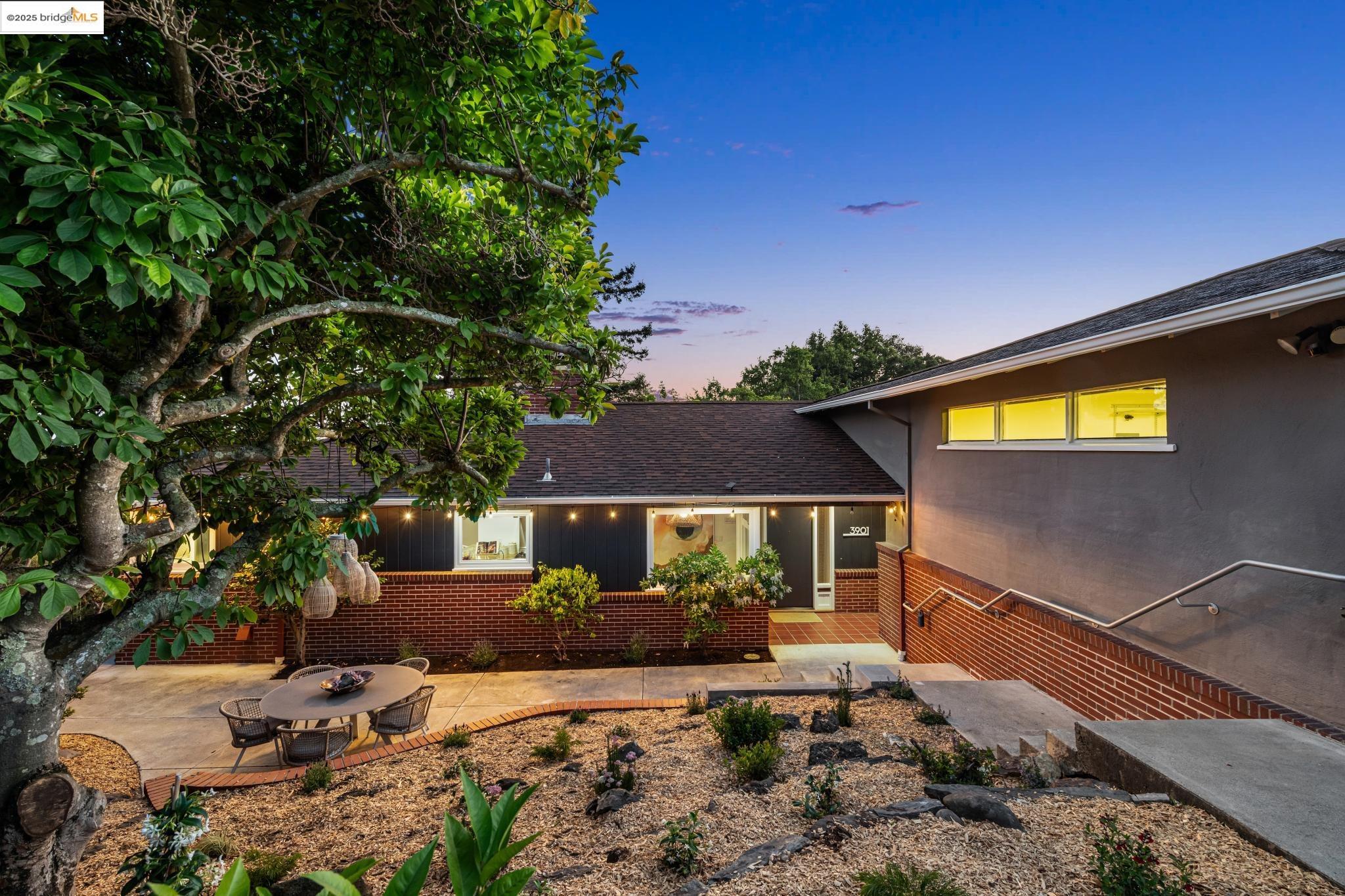 Detail Gallery Image 1 of 60 For 3901 Oakmore Rd, Oakland,  CA 94602 - 4 Beds | 3 Baths