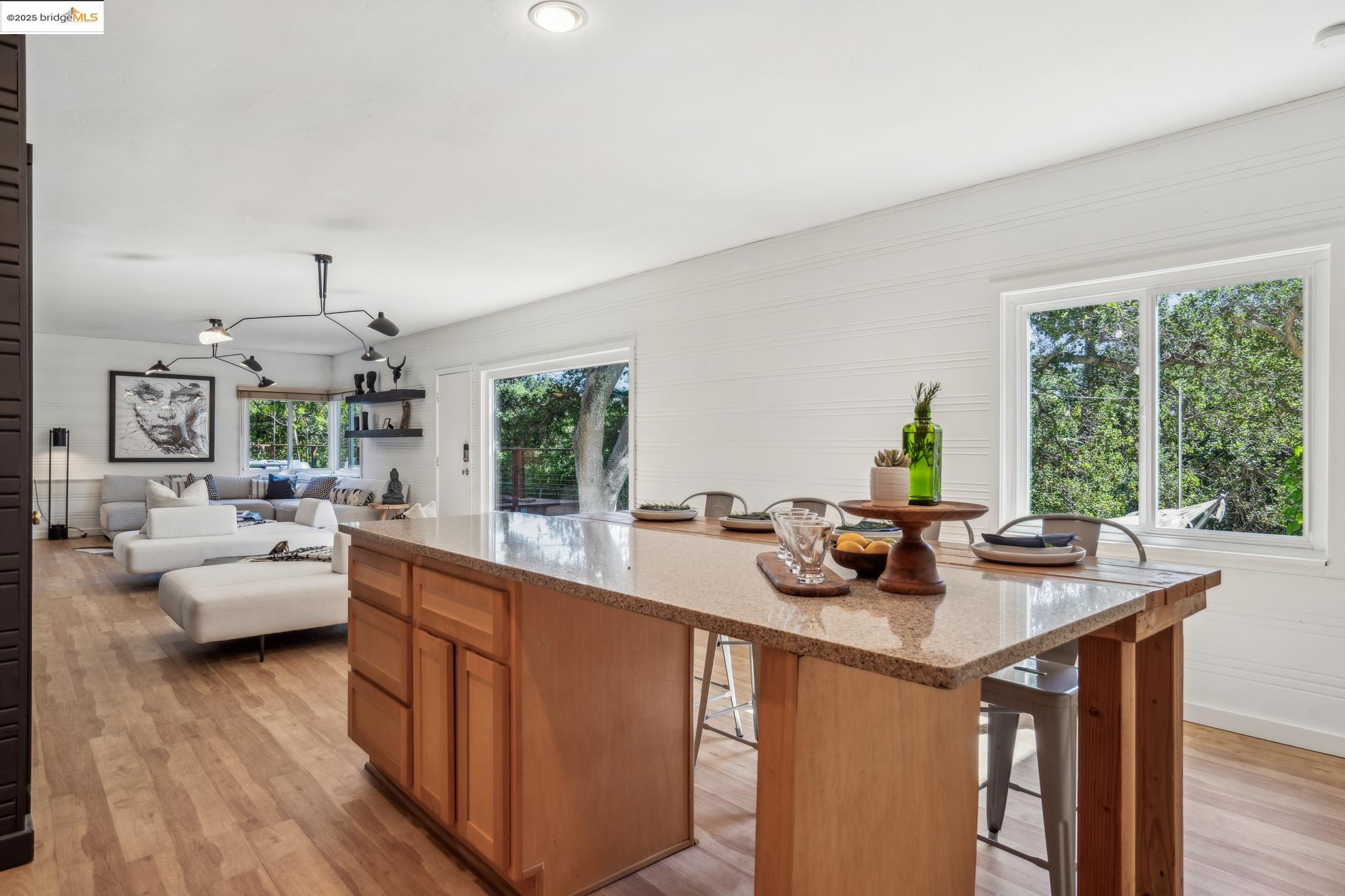 Detail Gallery Image 40 of 60 For 3901 Oakmore Rd, Oakland,  CA 94602 - 4 Beds | 3 Baths