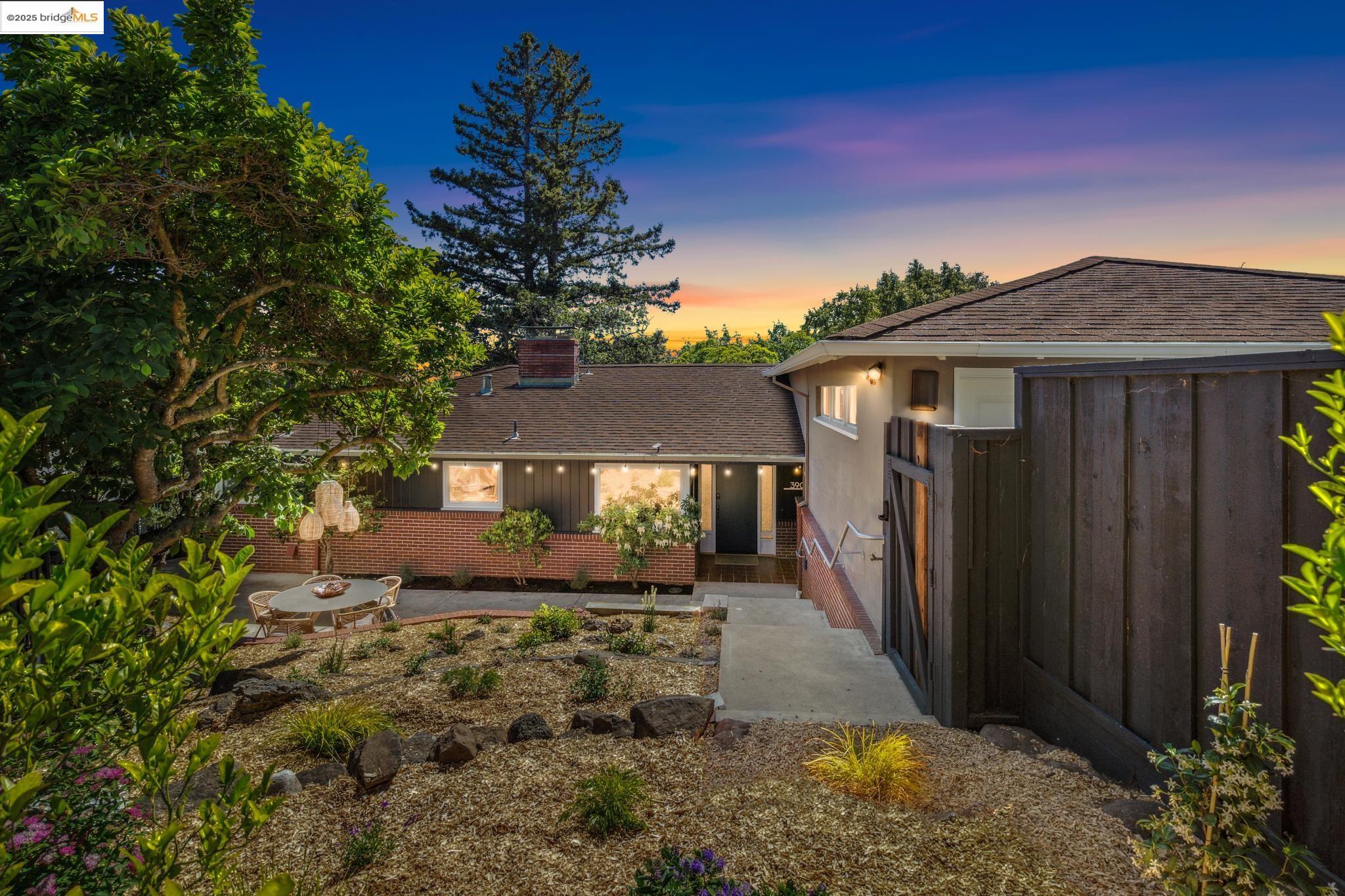 Detail Gallery Image 60 of 60 For 3901 Oakmore Rd, Oakland,  CA 94602 - 4 Beds | 3 Baths