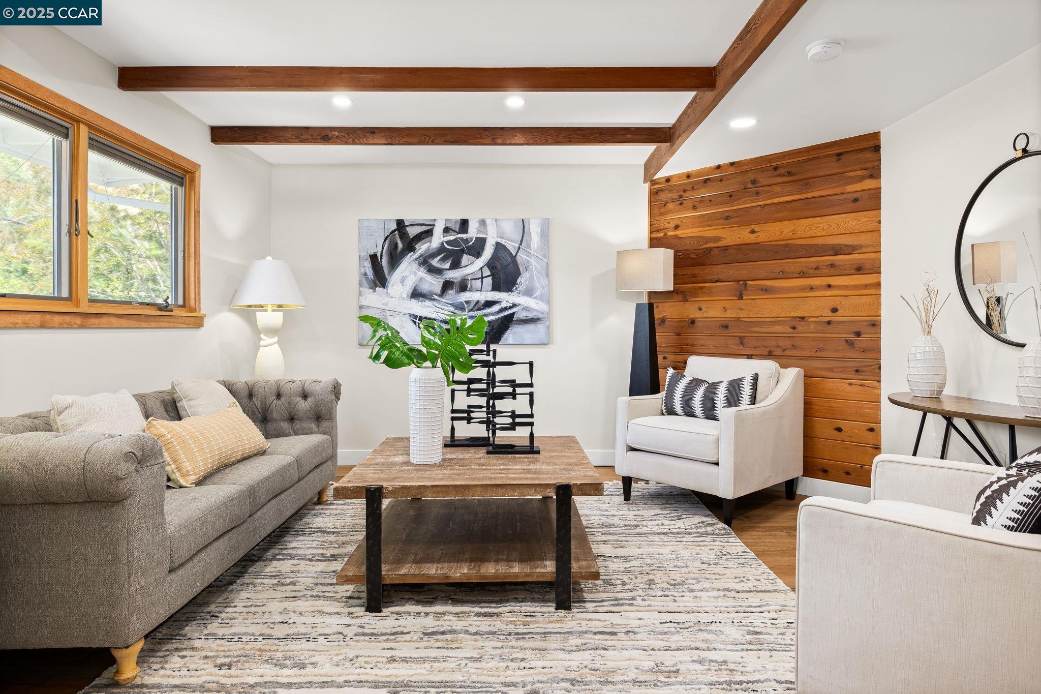 Detail Gallery Image 7 of 26 For 1725 Springbrook Rd, Lafayette,  CA 94549 - 5 Beds | 2 Baths