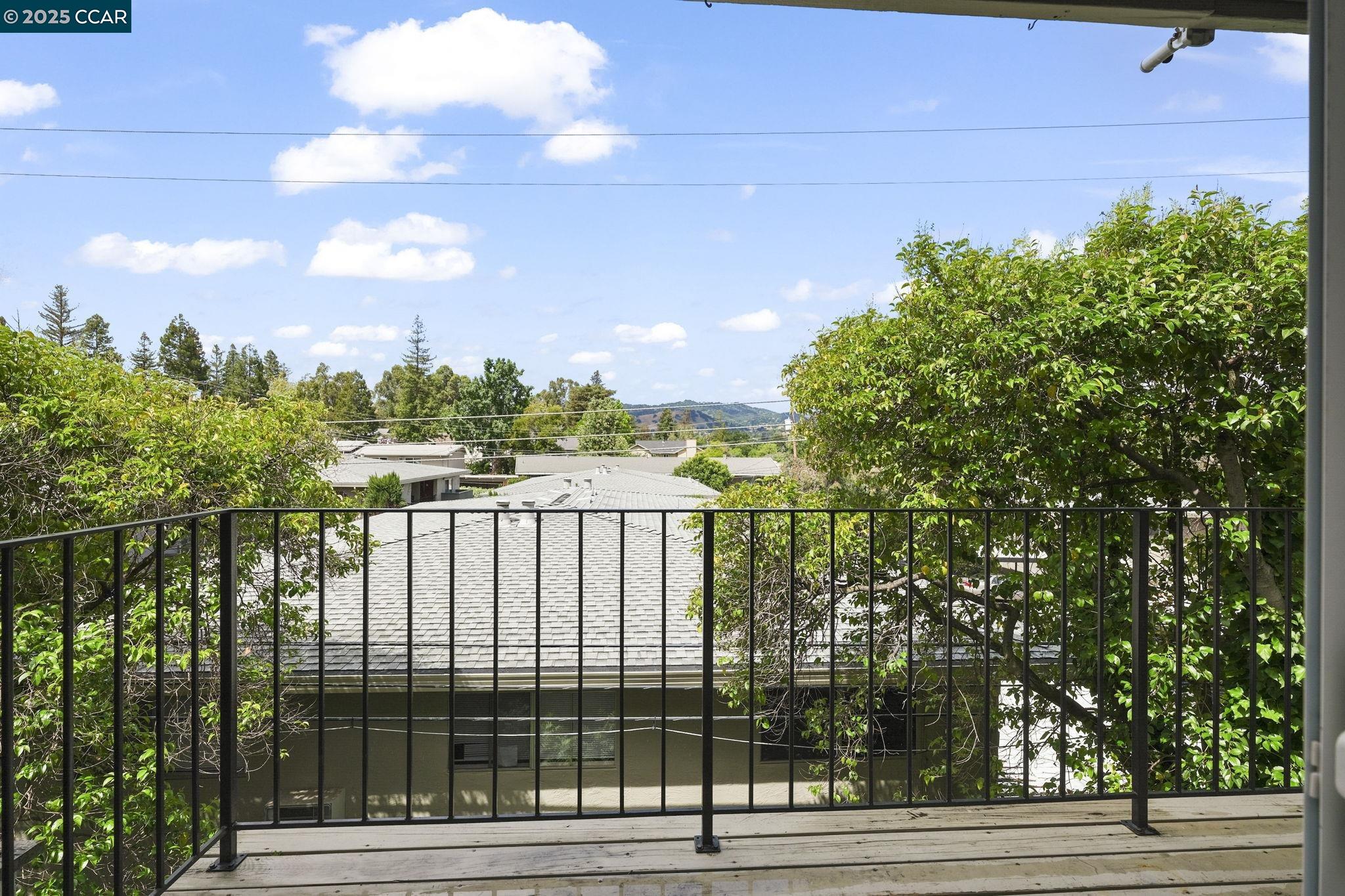 Detail Gallery Image 15 of 29 For 1077 Wesley Ct #7,  Walnut Creek,  CA 94597 - 2 Beds | 2 Baths