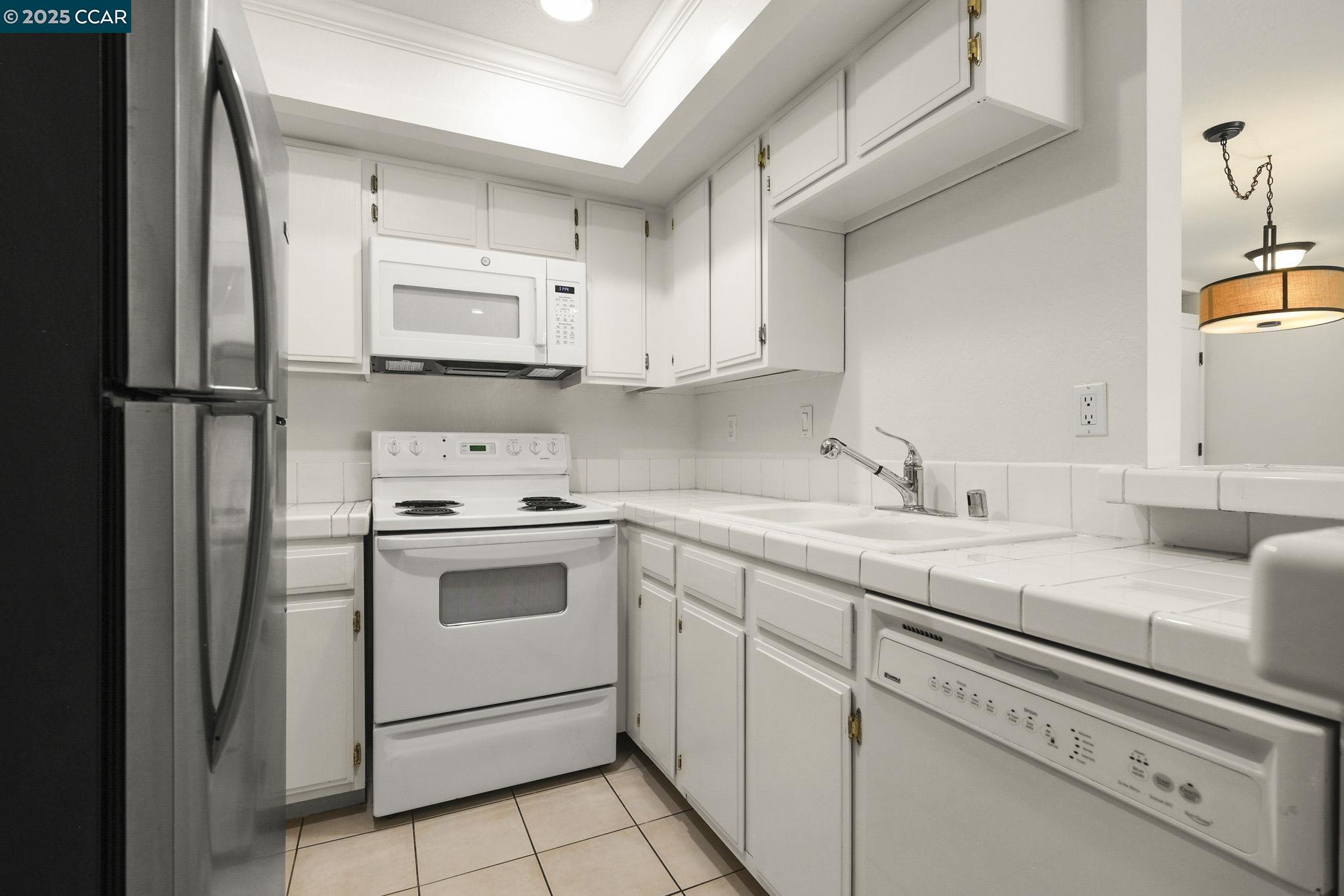 Detail Gallery Image 19 of 29 For 1077 Wesley Ct #7,  Walnut Creek,  CA 94597 - 2 Beds | 2 Baths