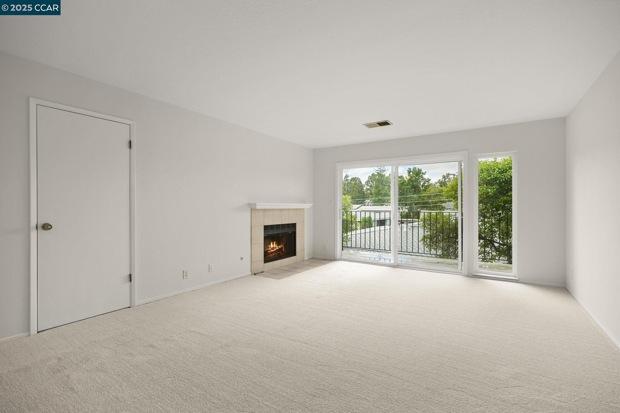 Detail Gallery Image 5 of 29 For 1077 Wesley Ct #7,  Walnut Creek,  CA 94597 - 2 Beds | 2 Baths