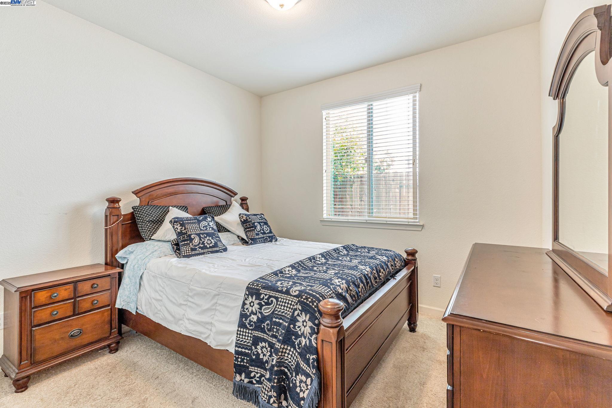 Detail Gallery Image 27 of 50 For 9315 Wild Lilac Cir, Sacramento,  CA 95829 - 4 Beds | 2 Baths