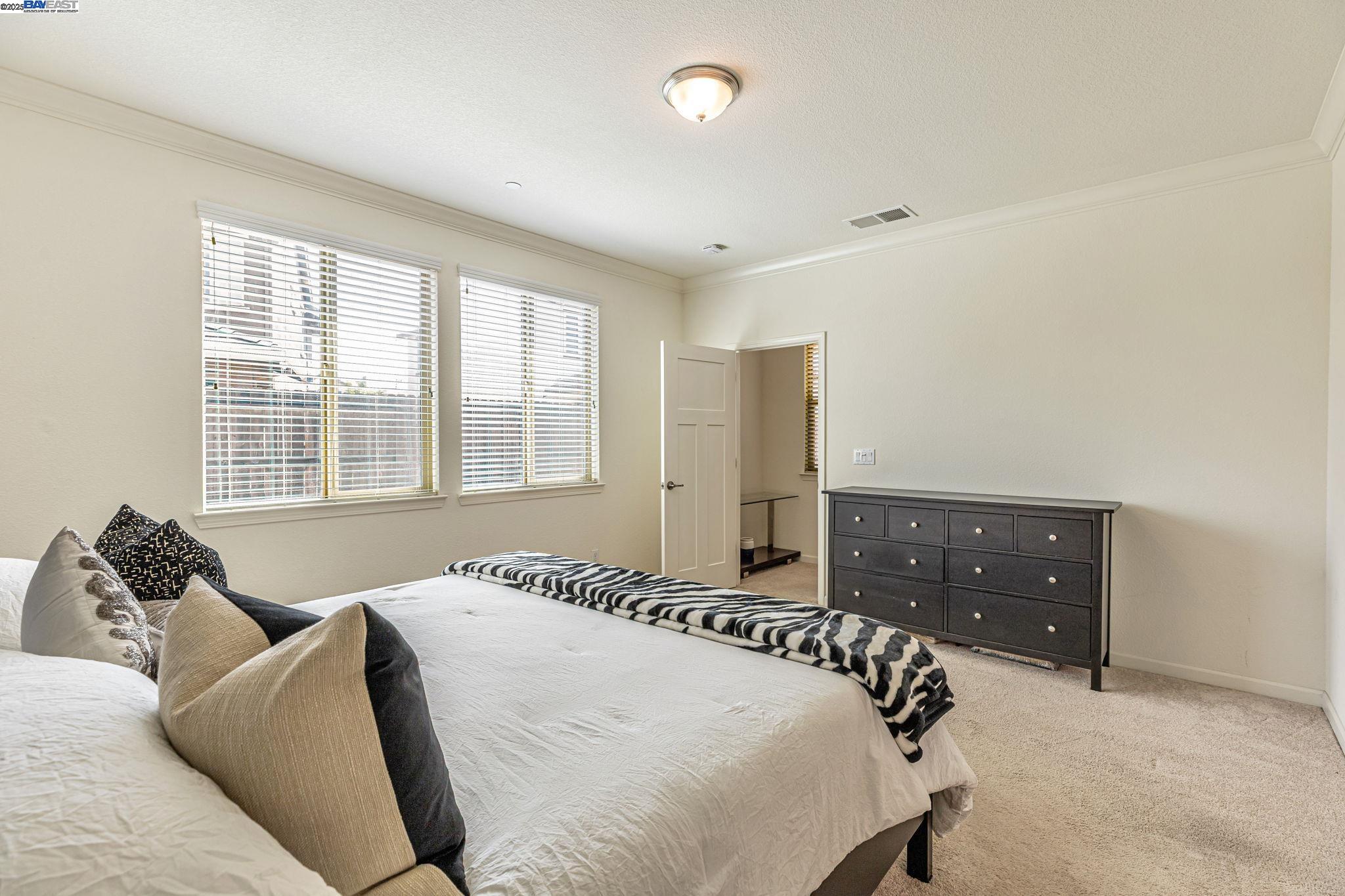 Detail Gallery Image 38 of 50 For 9315 Wild Lilac Cir, Sacramento,  CA 95829 - 4 Beds | 2 Baths