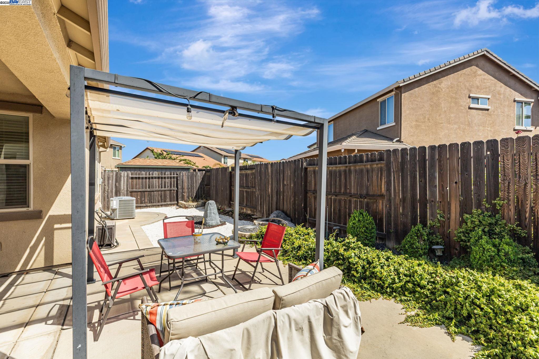 Detail Gallery Image 46 of 50 For 9315 Wild Lilac Cir, Sacramento,  CA 95829 - 4 Beds | 2 Baths