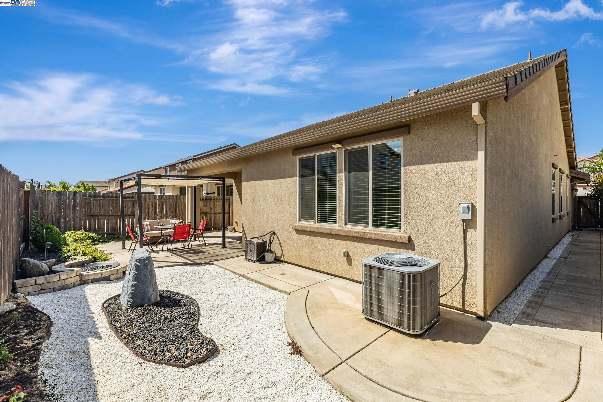 Detail Gallery Image 47 of 50 For 9315 Wild Lilac Cir, Sacramento,  CA 95829 - 4 Beds | 2 Baths