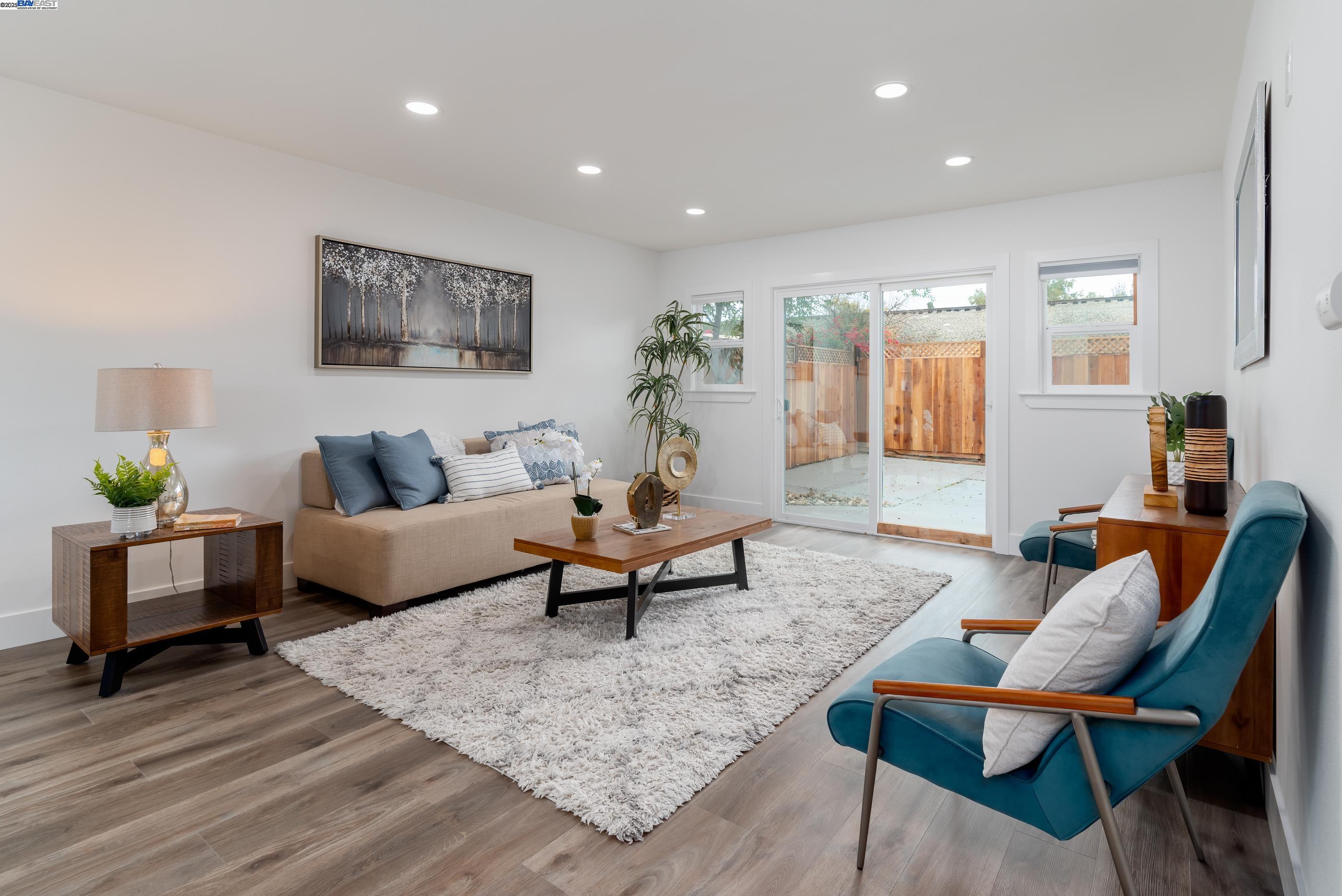 Detail Gallery Image 4 of 28 For 63 E Madill St, Antioch,  CA 94509 - 3 Beds | 1 Baths