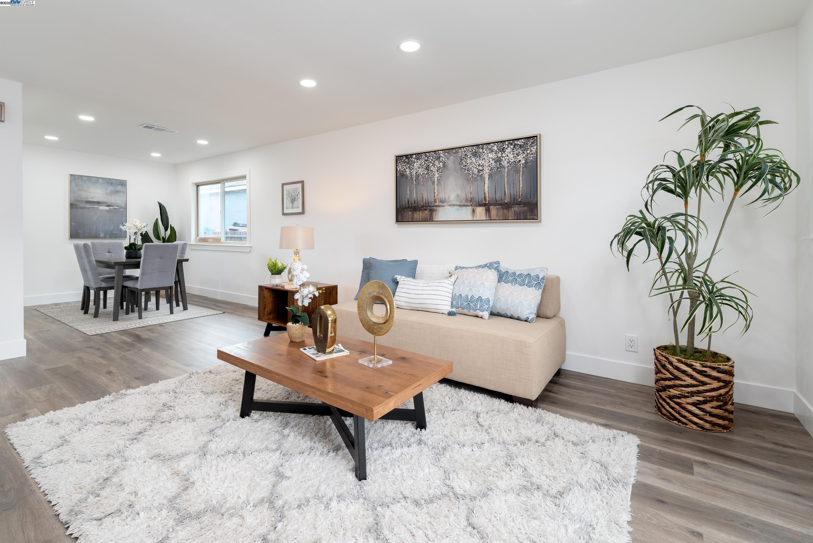 Detail Gallery Image 5 of 28 For 63 E Madill St, Antioch,  CA 94509 - 3 Beds | 1 Baths
