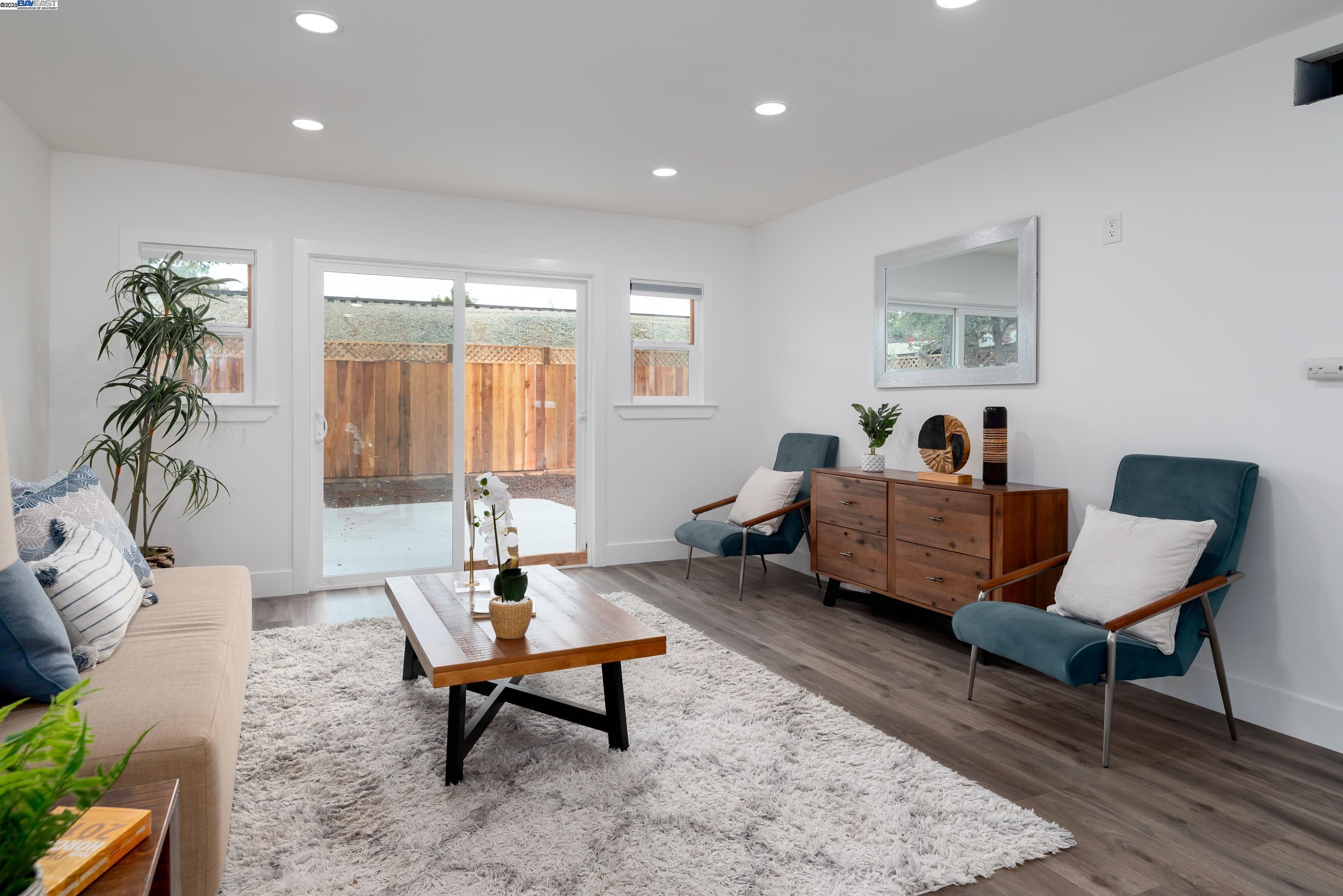 Detail Gallery Image 7 of 28 For 63 E Madill St, Antioch,  CA 94509 - 3 Beds | 1 Baths