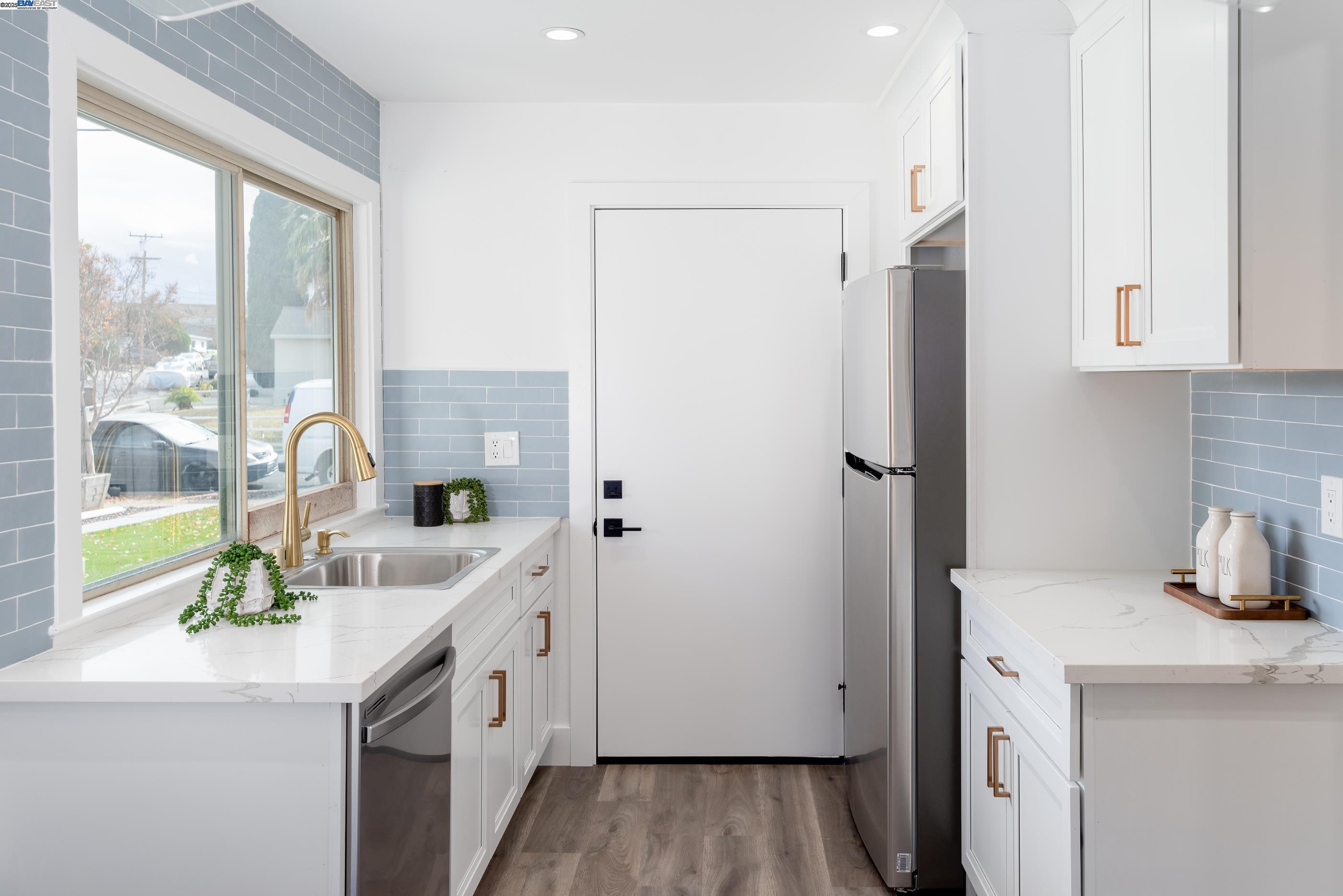 Detail Gallery Image 9 of 28 For 63 E Madill St, Antioch,  CA 94509 - 3 Beds | 1 Baths