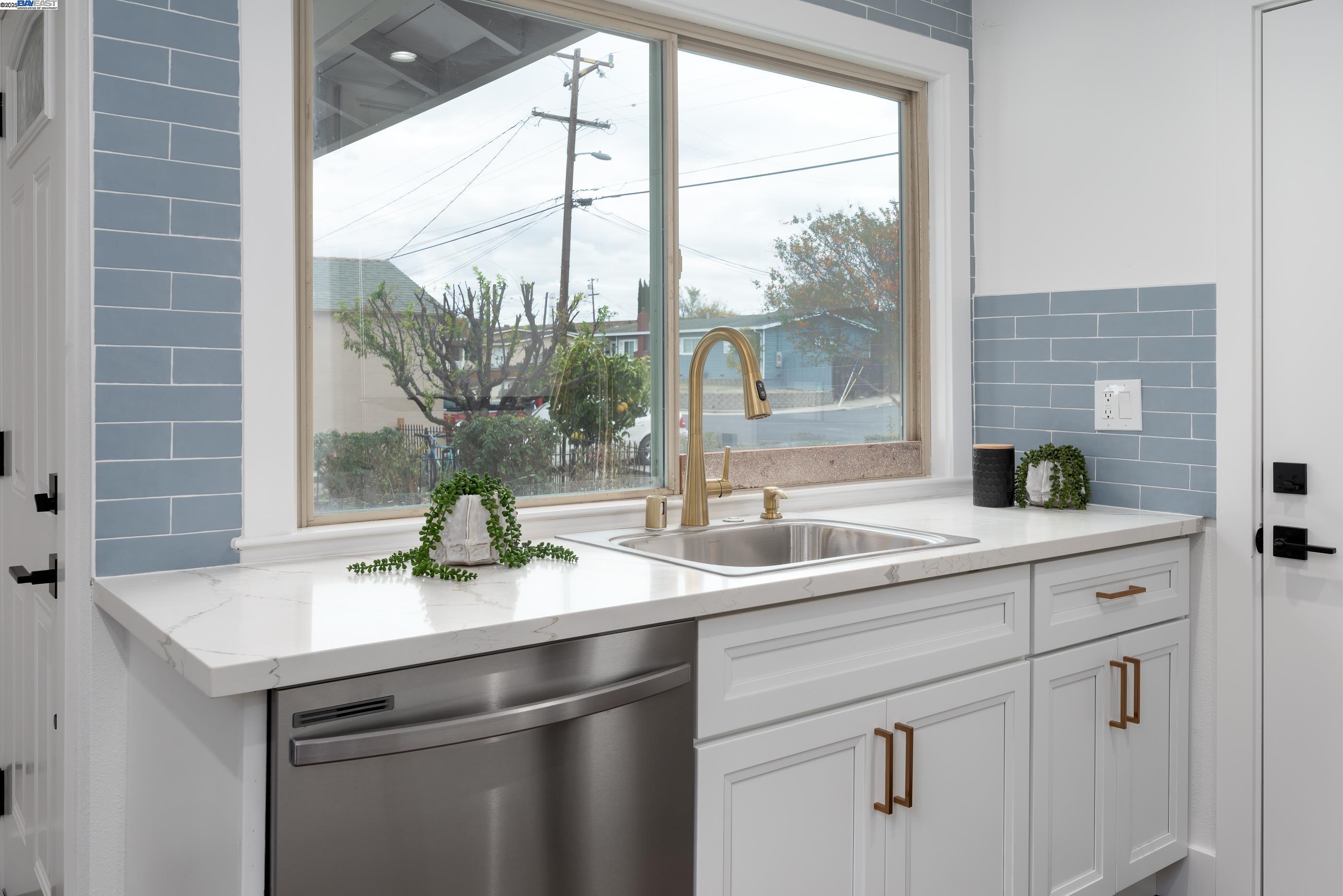 Detail Gallery Image 10 of 28 For 63 E Madill St, Antioch,  CA 94509 - 3 Beds | 1 Baths