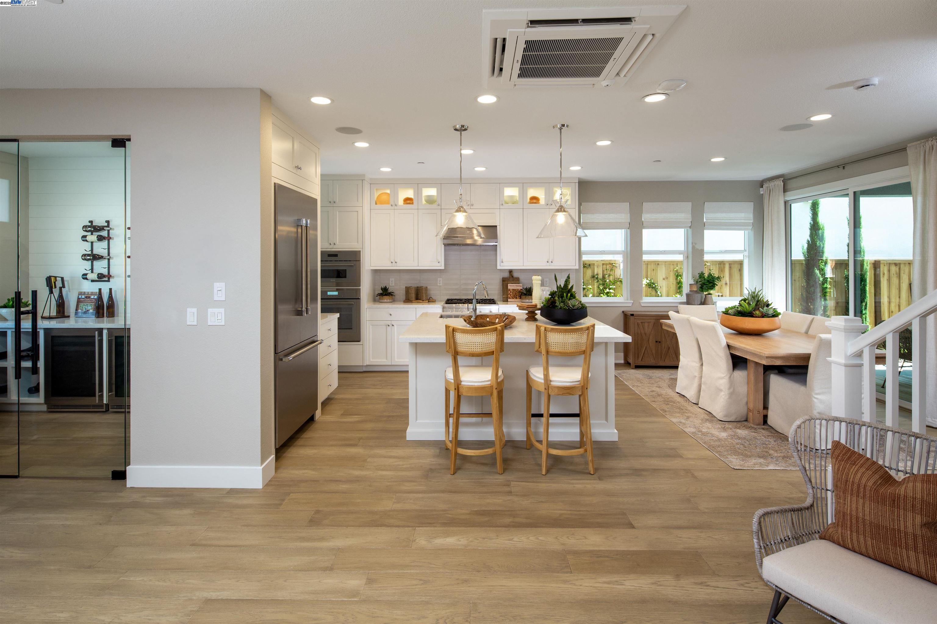 Detail Gallery Image 3 of 14 For 347 Cordelia Drive, Napa,  CA 94558 - 4 Beds | 3 Baths