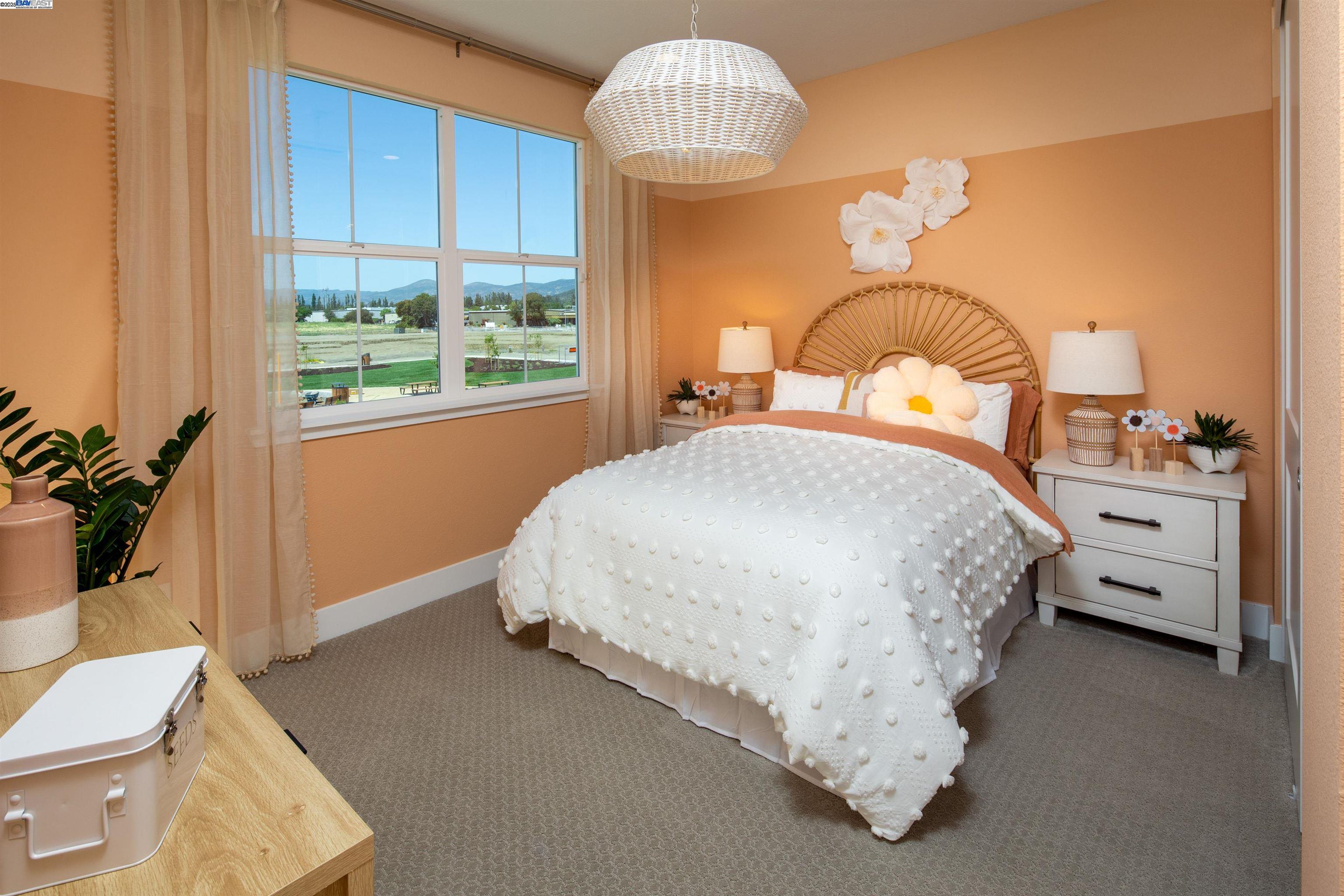 Detail Gallery Image 10 of 14 For 347 Cordelia Drive, Napa,  CA 94558 - 4 Beds | 3 Baths